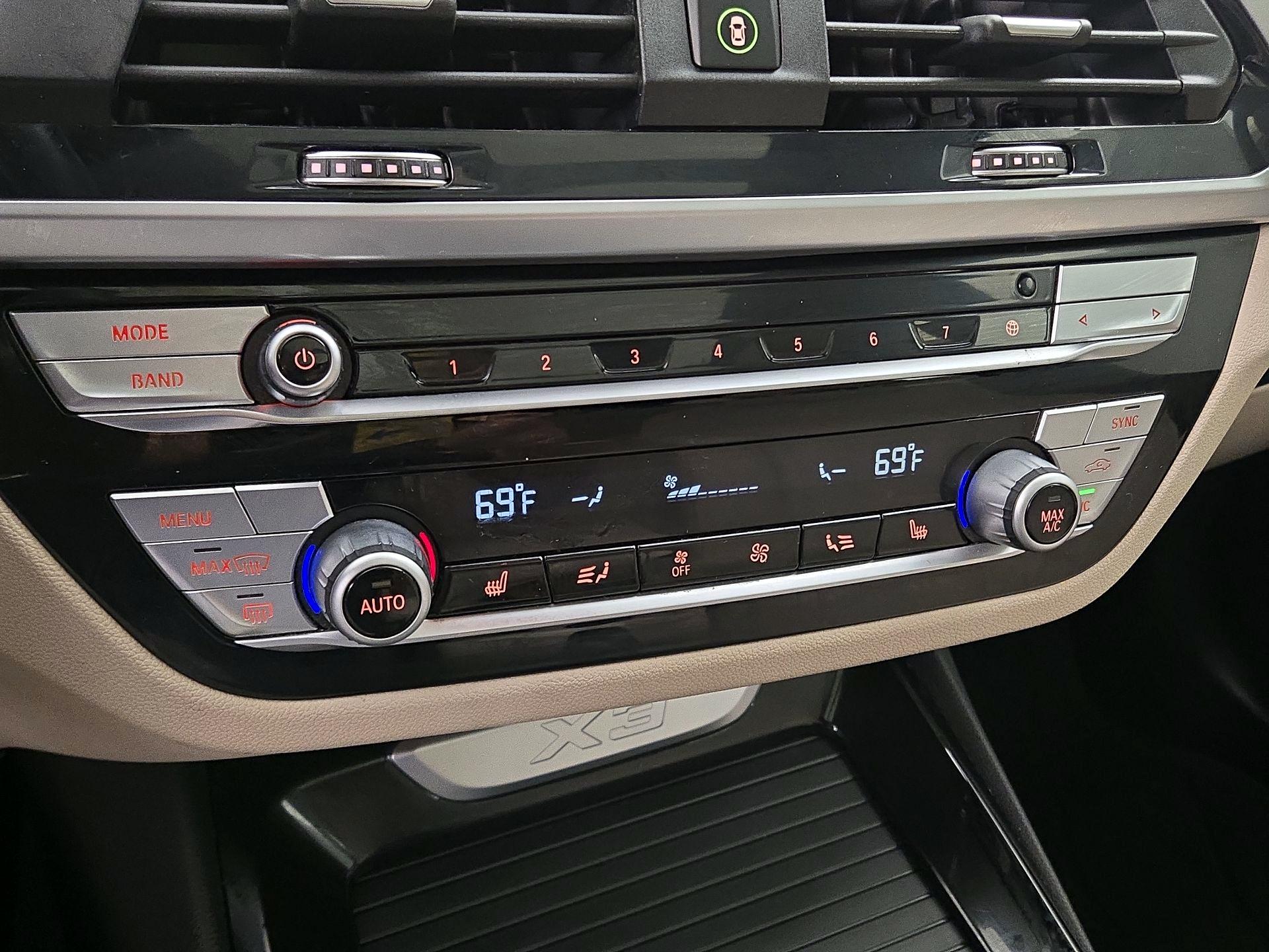 Thumbnail: 2021 BMW X3 - 17