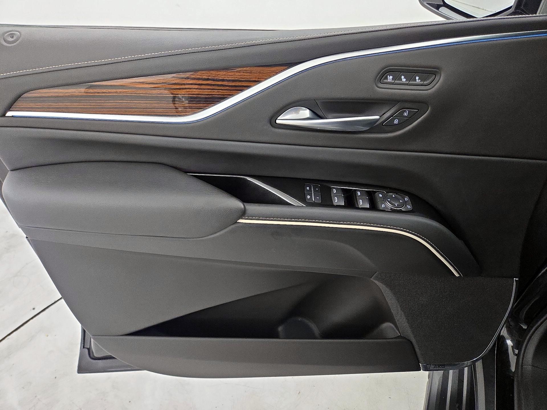 Thumbnail: 2022 Cadillac Escalade - 12