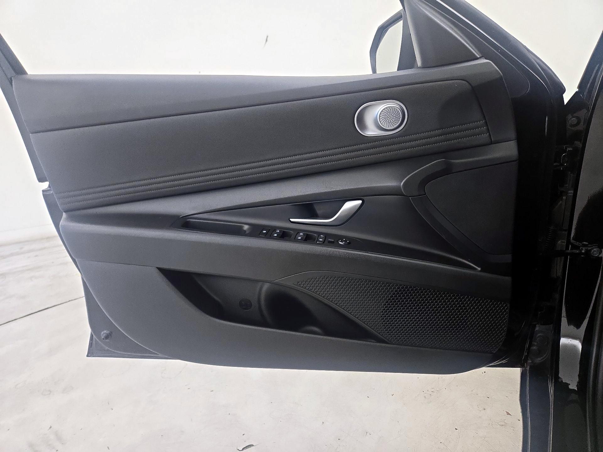 Thumbnail: 2024 Hyundai Elantra - 12