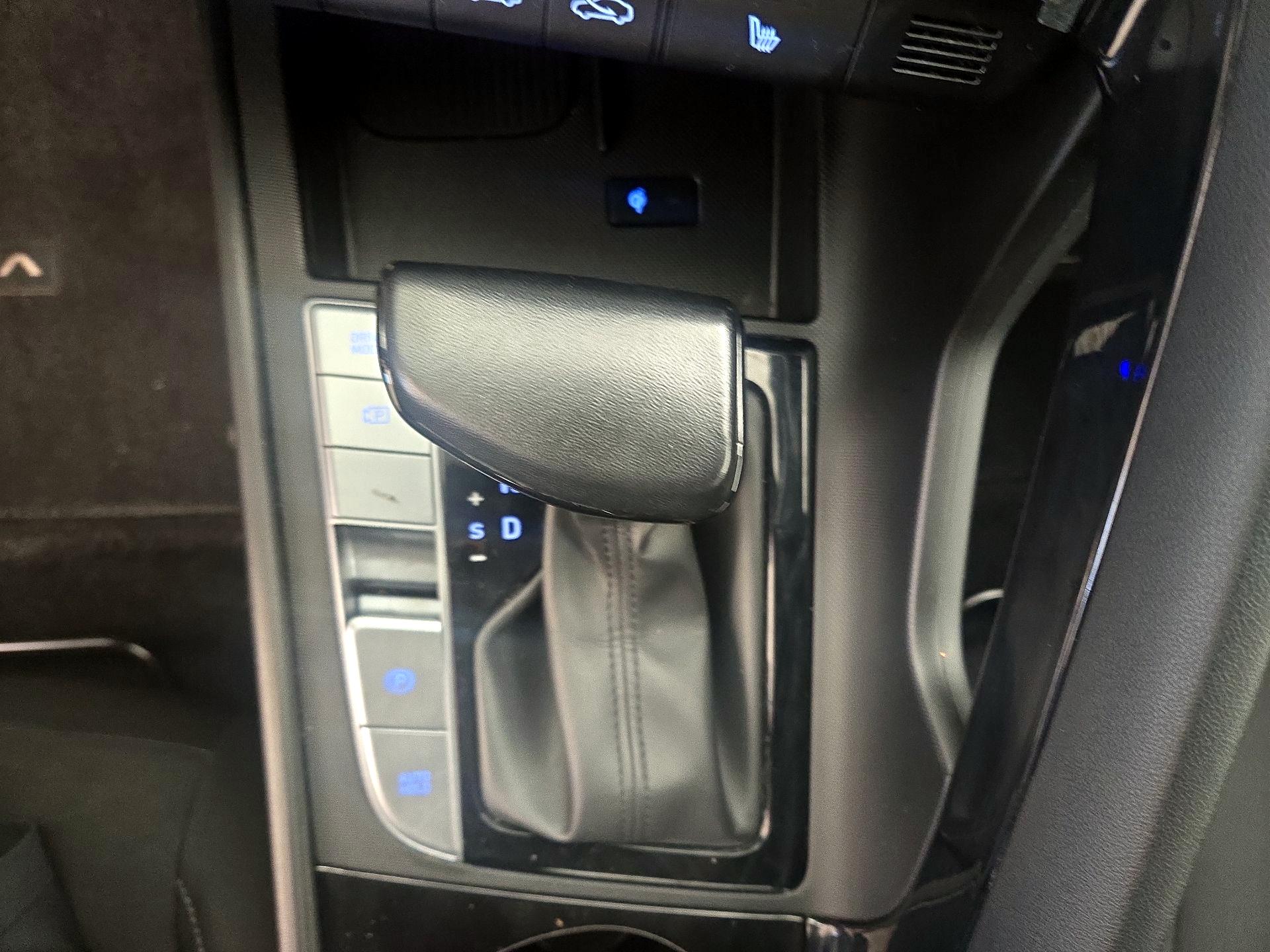 Thumbnail: 2024 Hyundai Elantra - 18