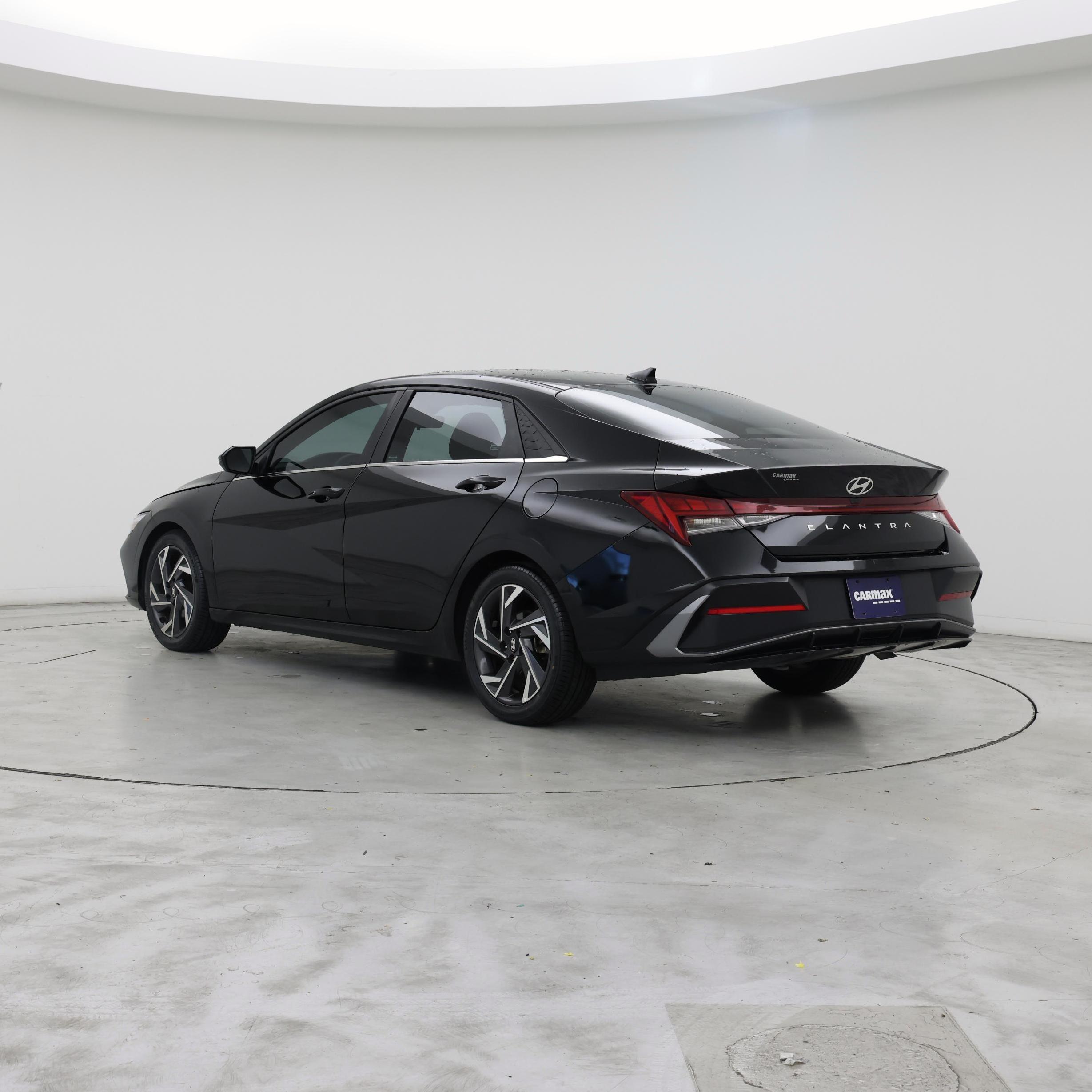 Thumbnail: 2024 Hyundai Elantra - 2