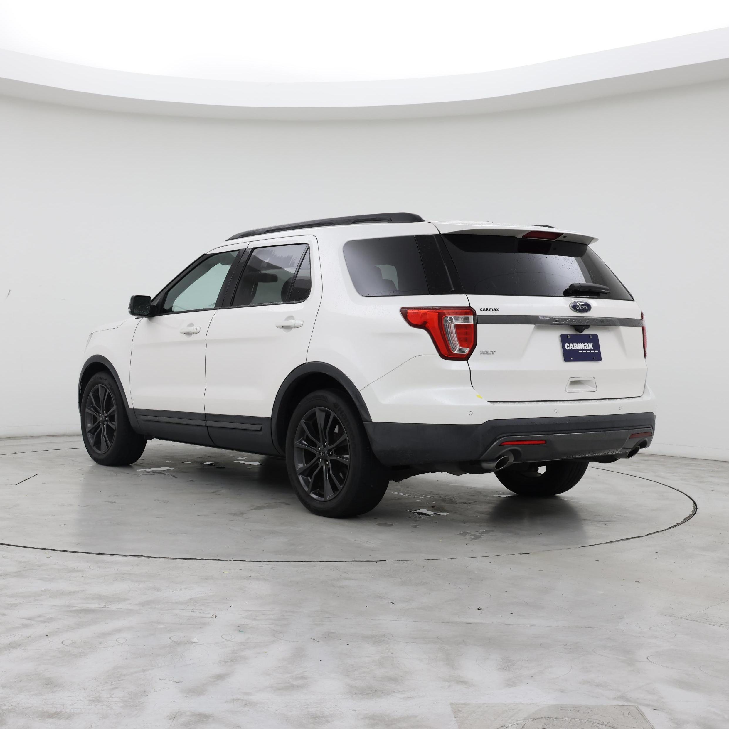 Thumbnail: 2017 Ford Explorer - 2
