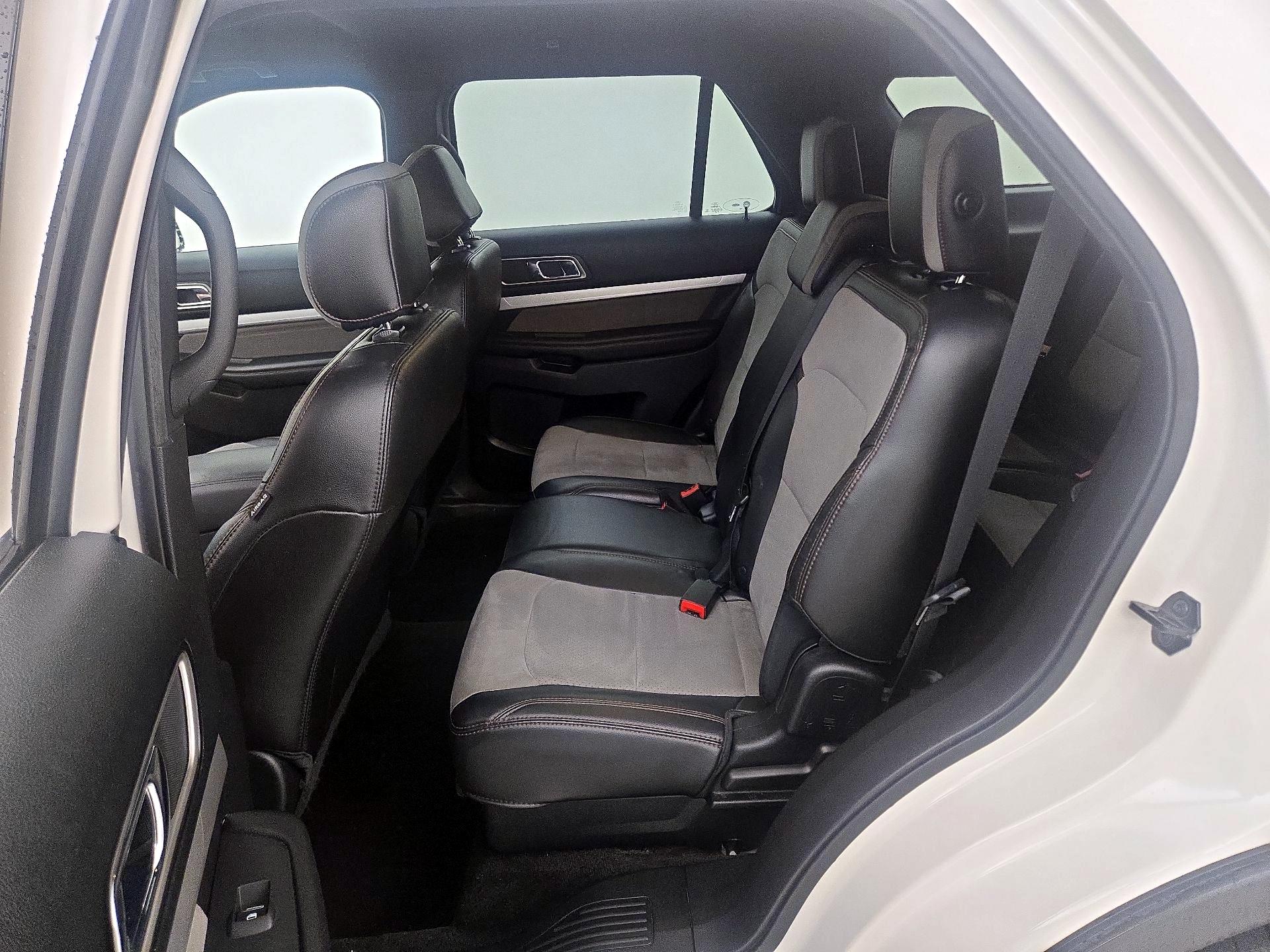 Thumbnail: 2017 Ford Explorer - 20