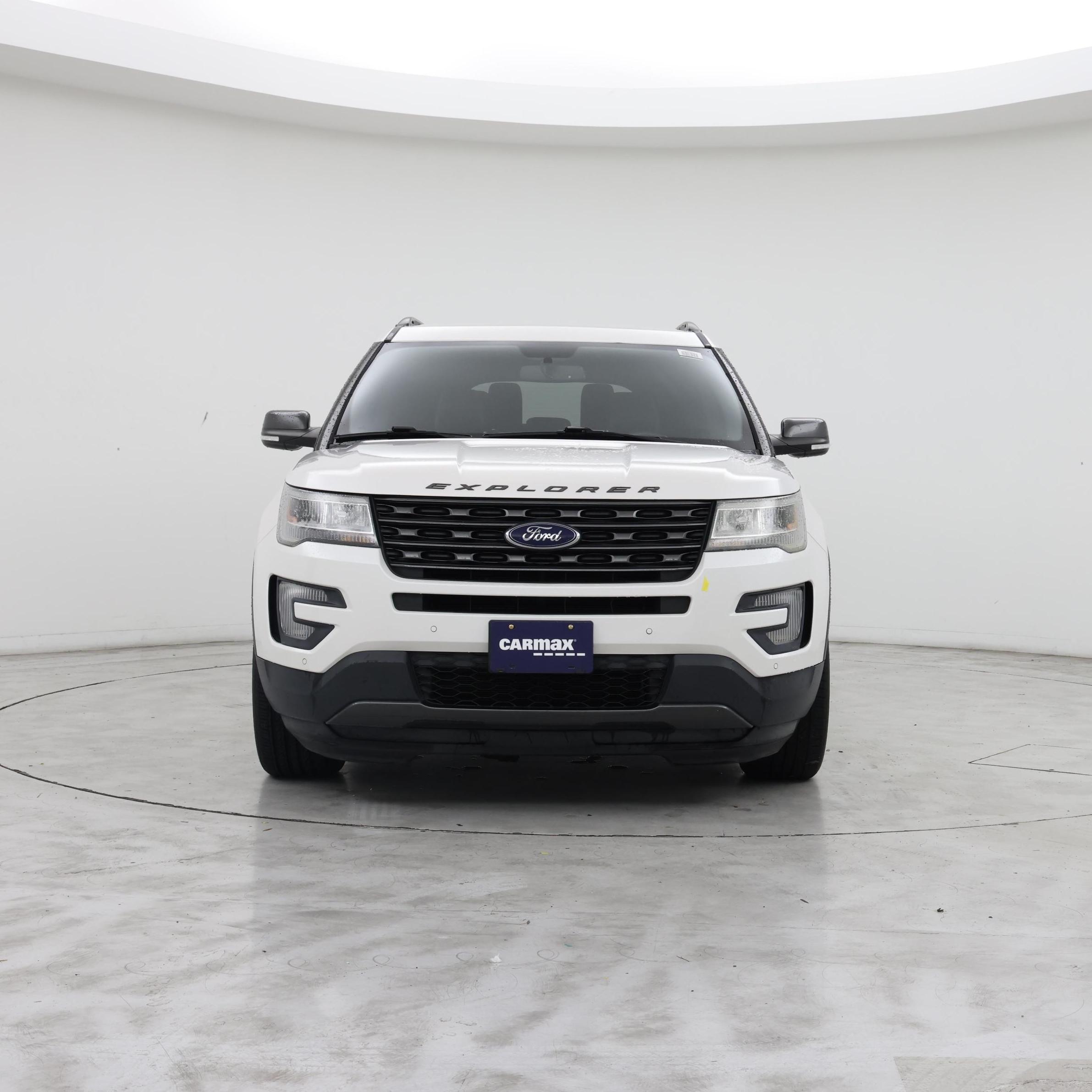 Thumbnail: 2017 Ford Explorer - 5