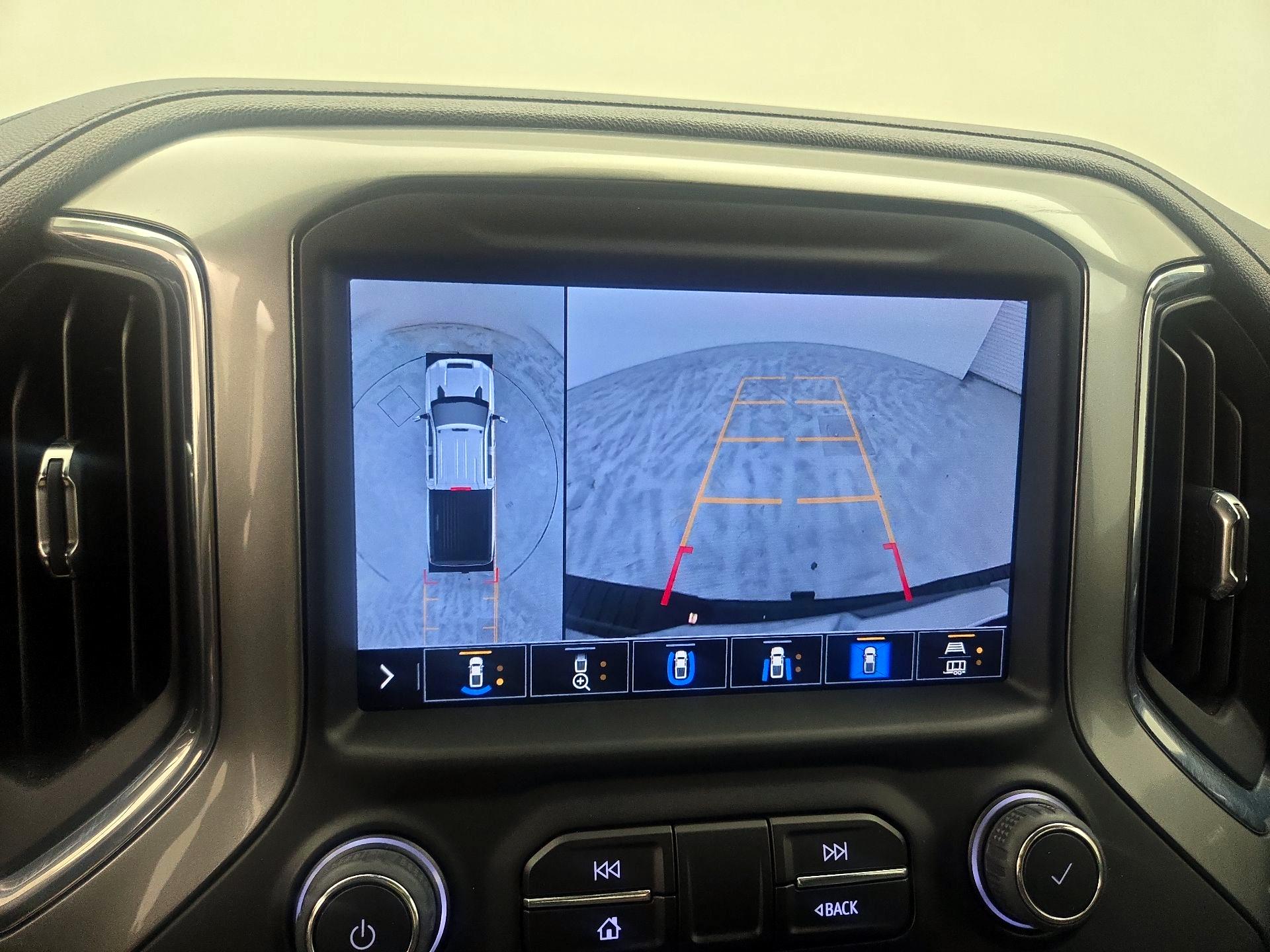 Thumbnail: 2022 Chevrolet Silverado 3500 - 15