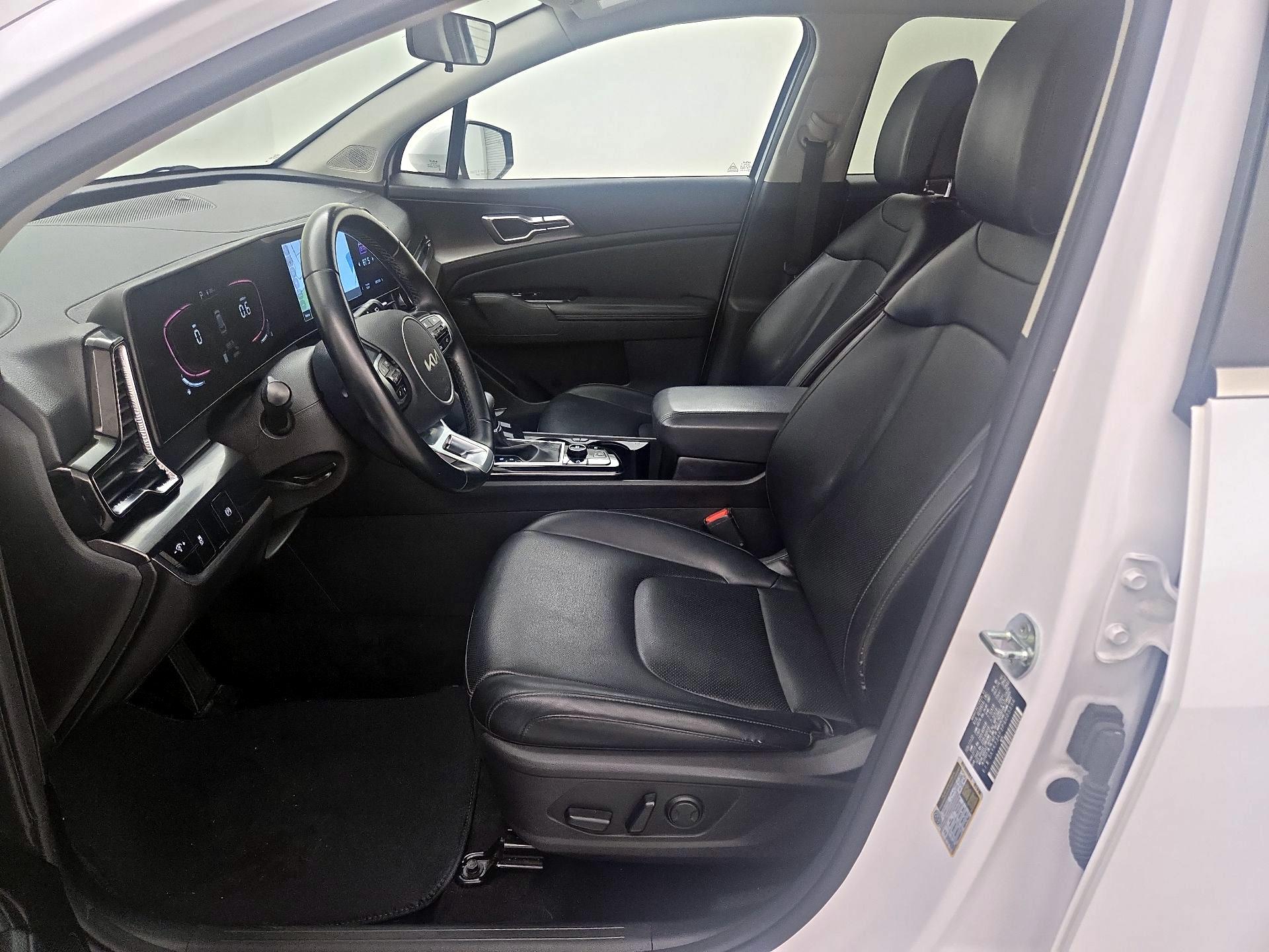 Thumbnail: 2023 Kia Sportage - 11