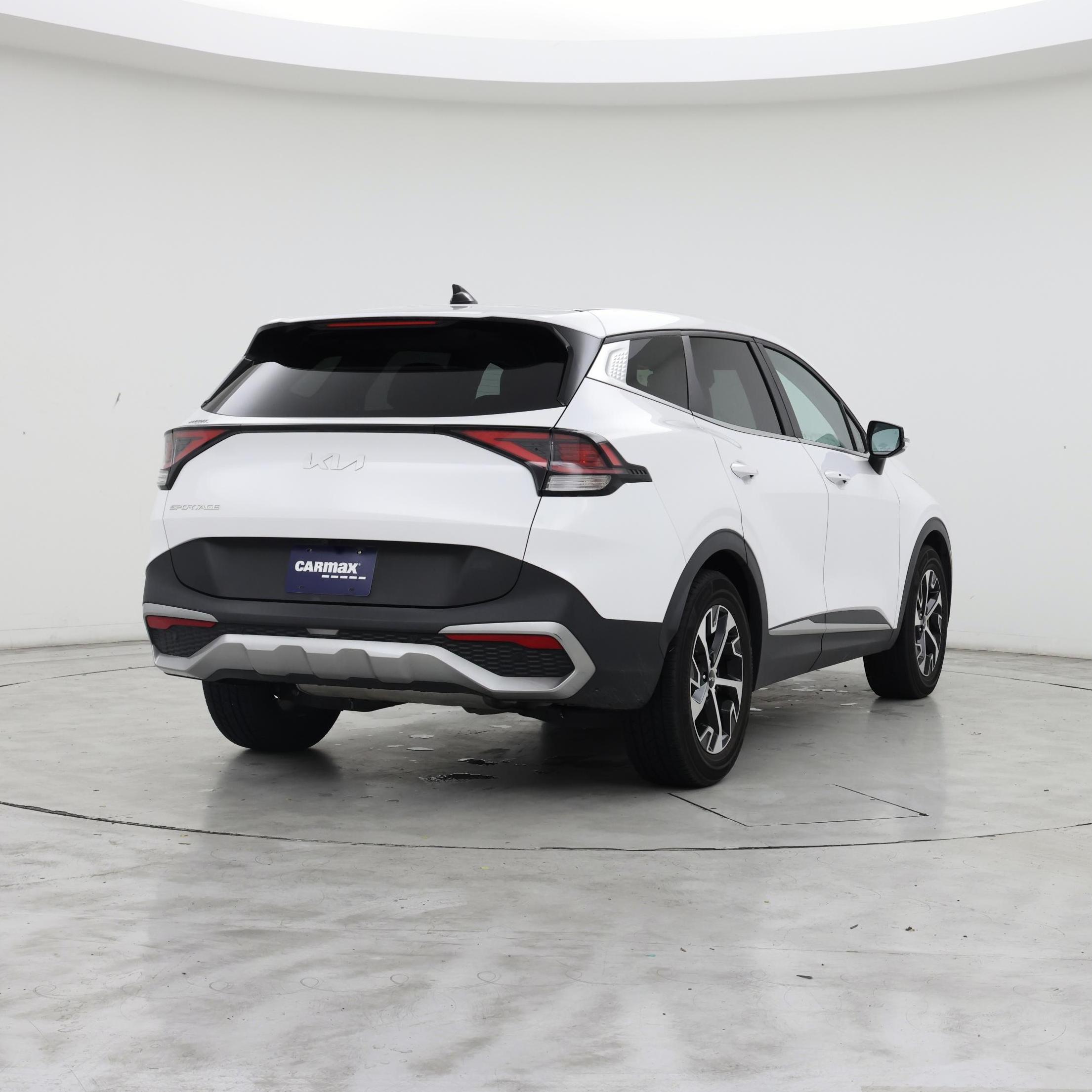 Thumbnail: 2023 Kia Sportage - 8