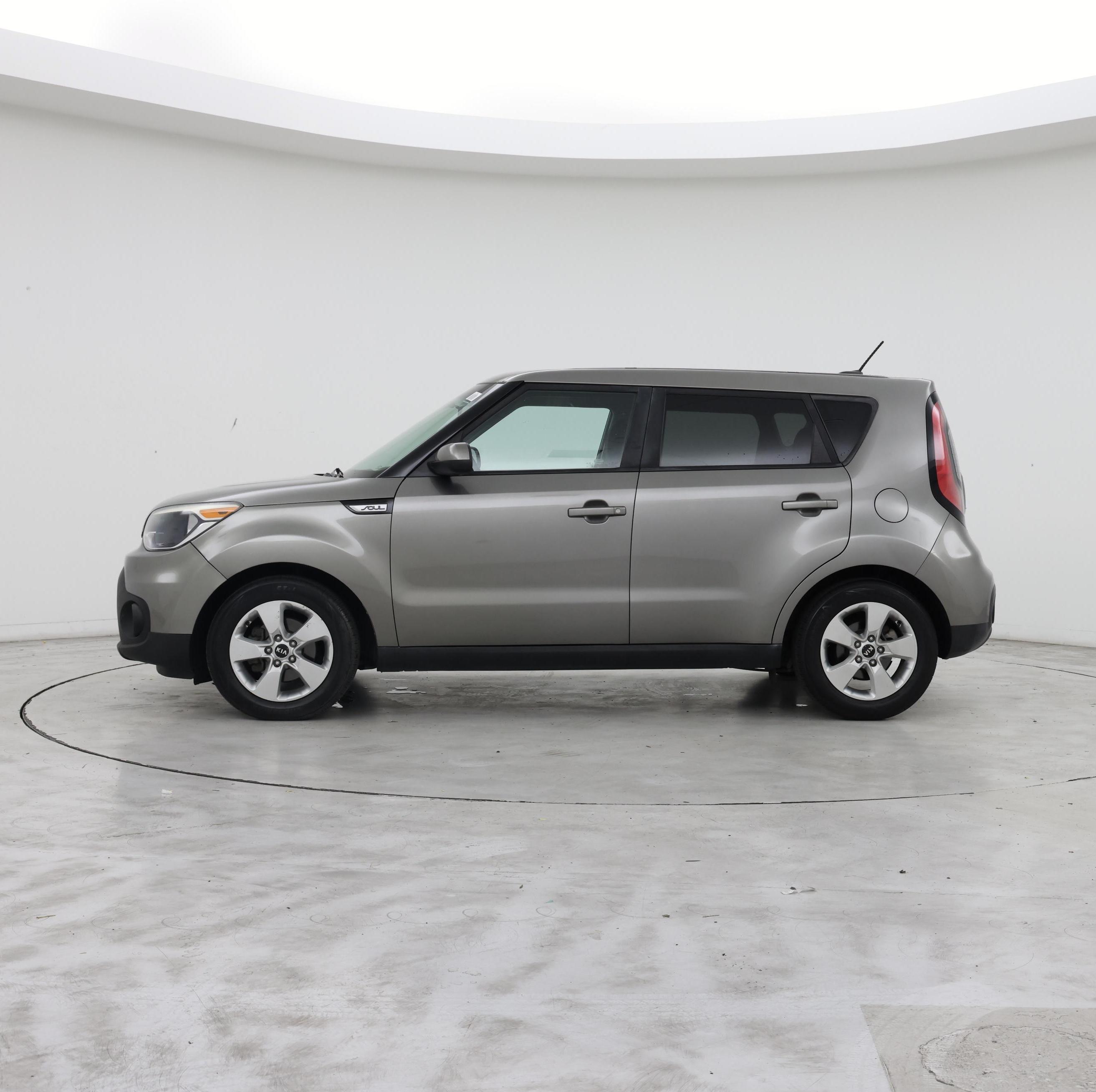 Thumbnail: 2017 Kia Soul - 3