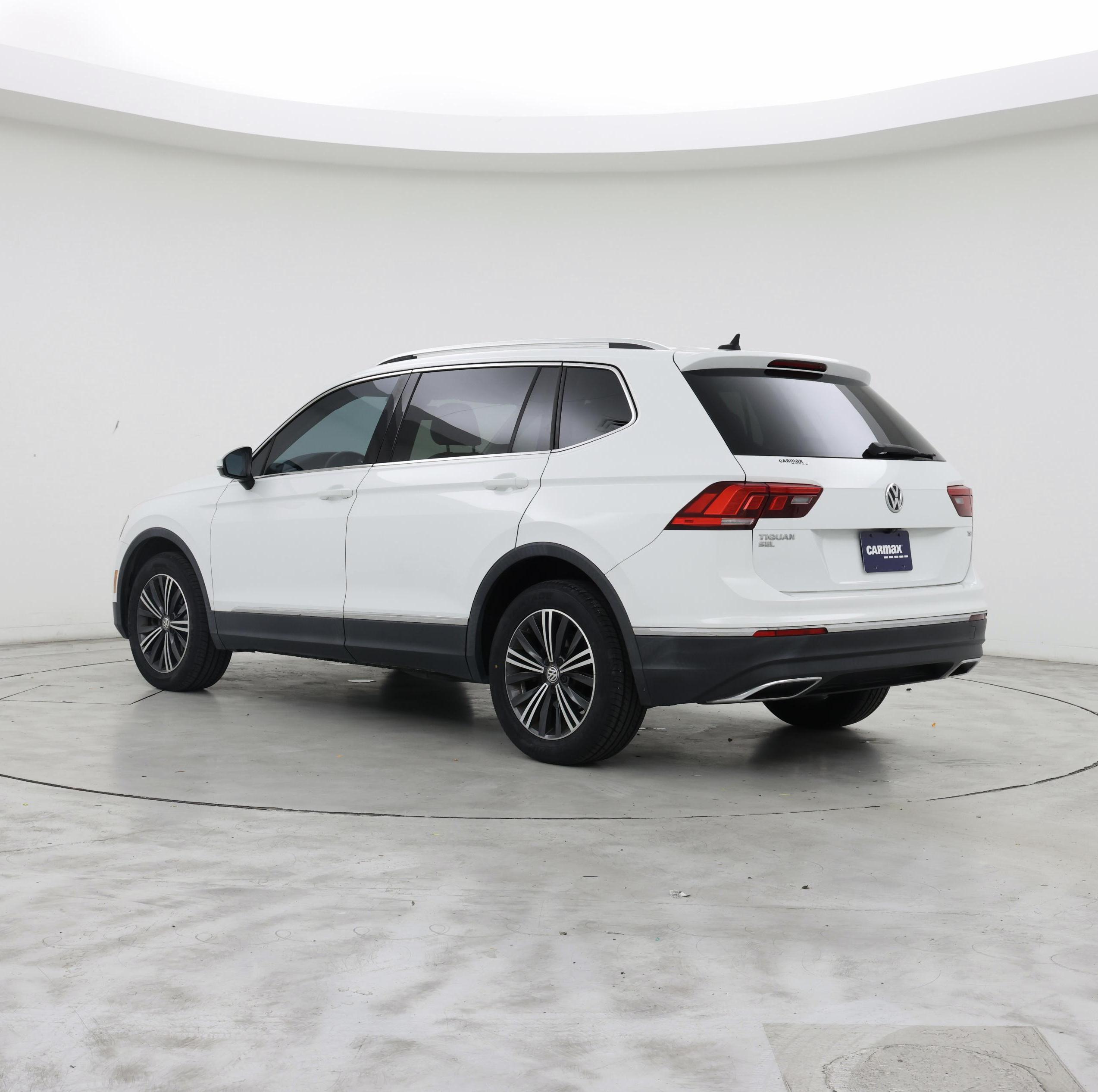Thumbnail: 2018 Volkswagen Tiguan - 2