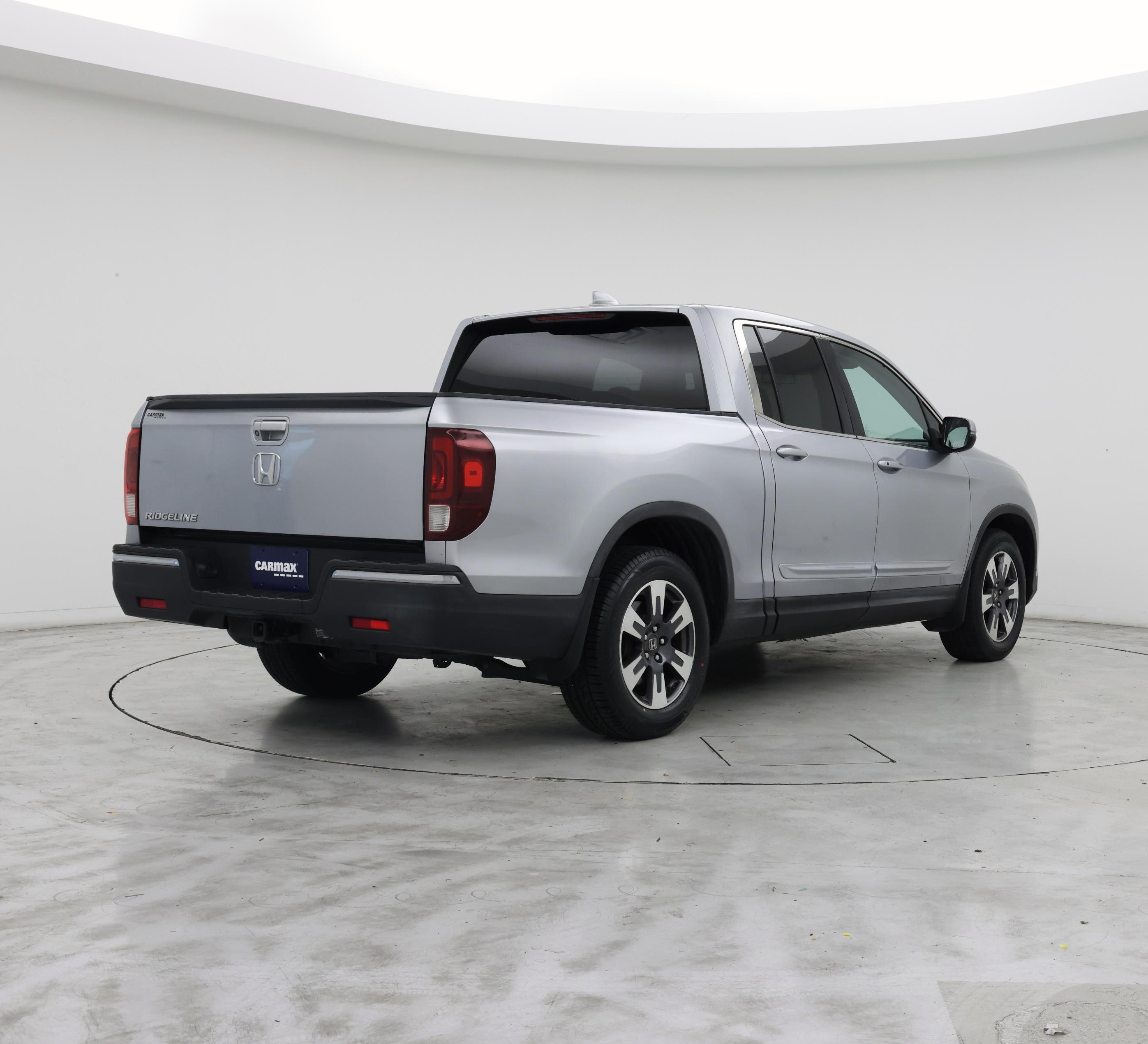 Thumbnail: 2017 Honda Ridgeline - 8
