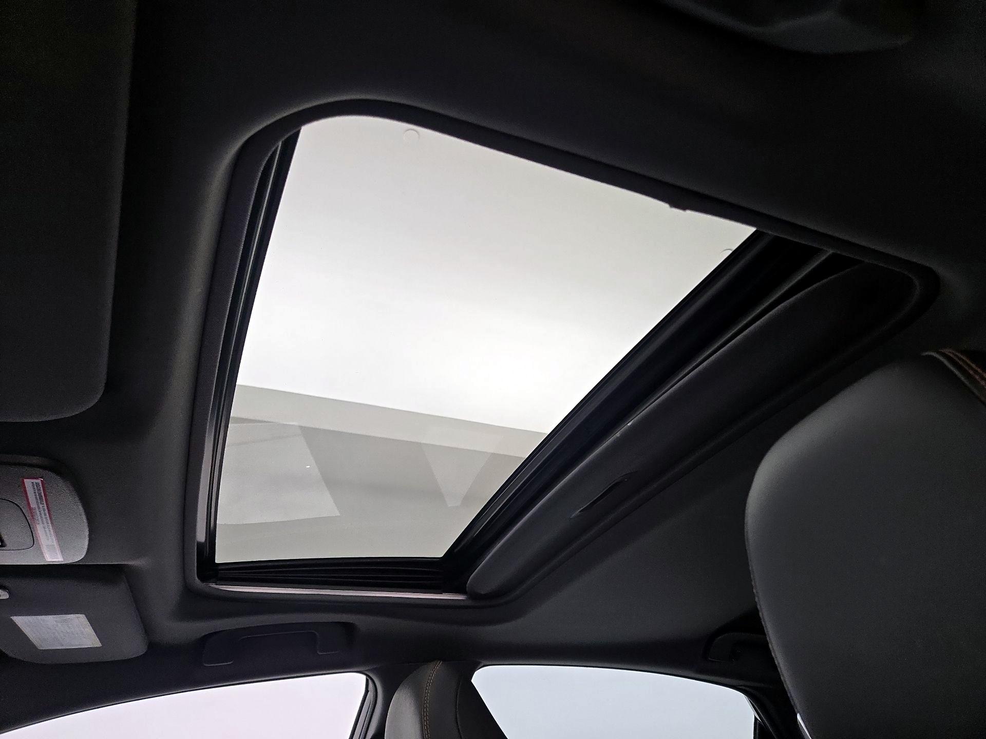 Thumbnail: 2019 Toyota Avalon - 19