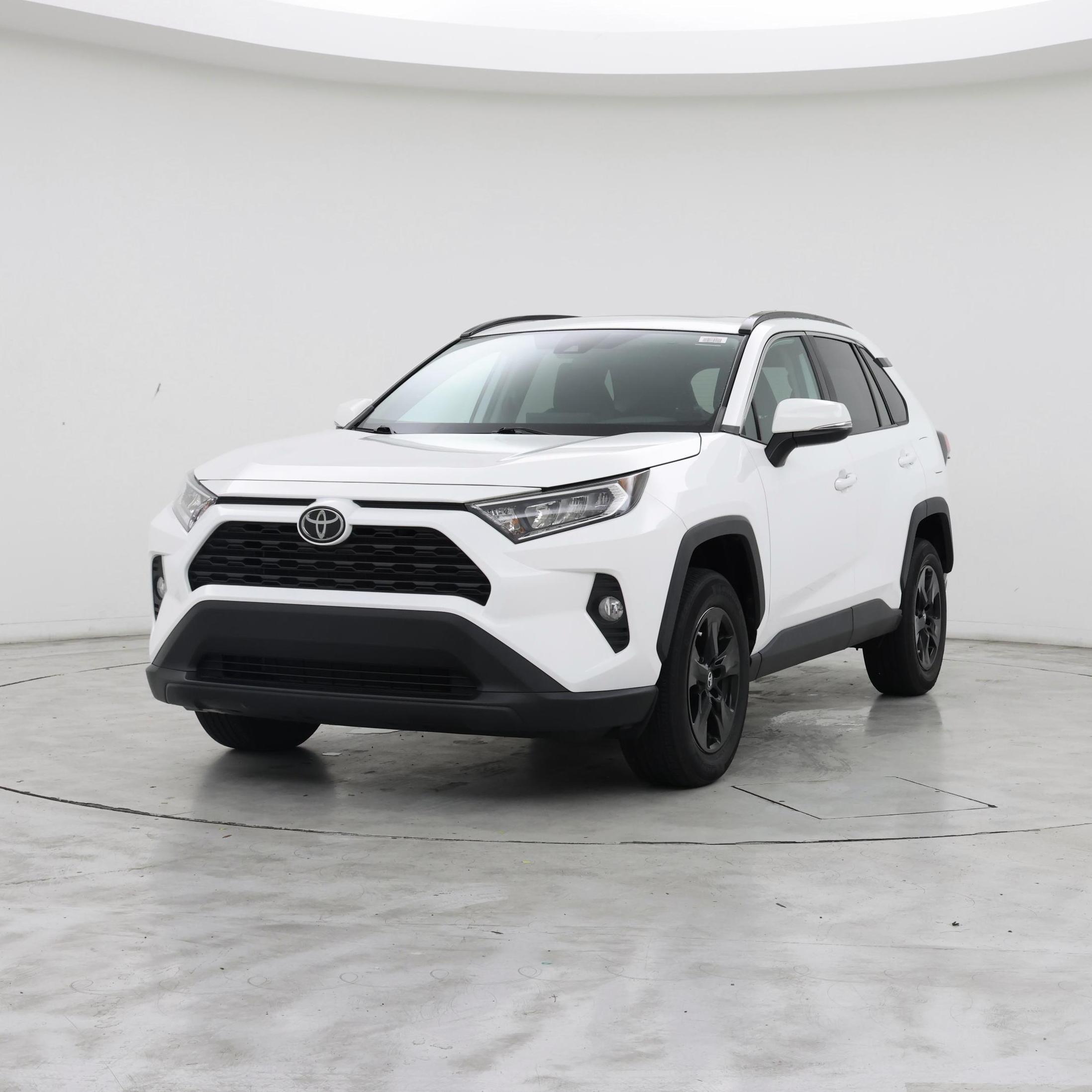Thumbnail: 2020 Toyota RAV4 - 4