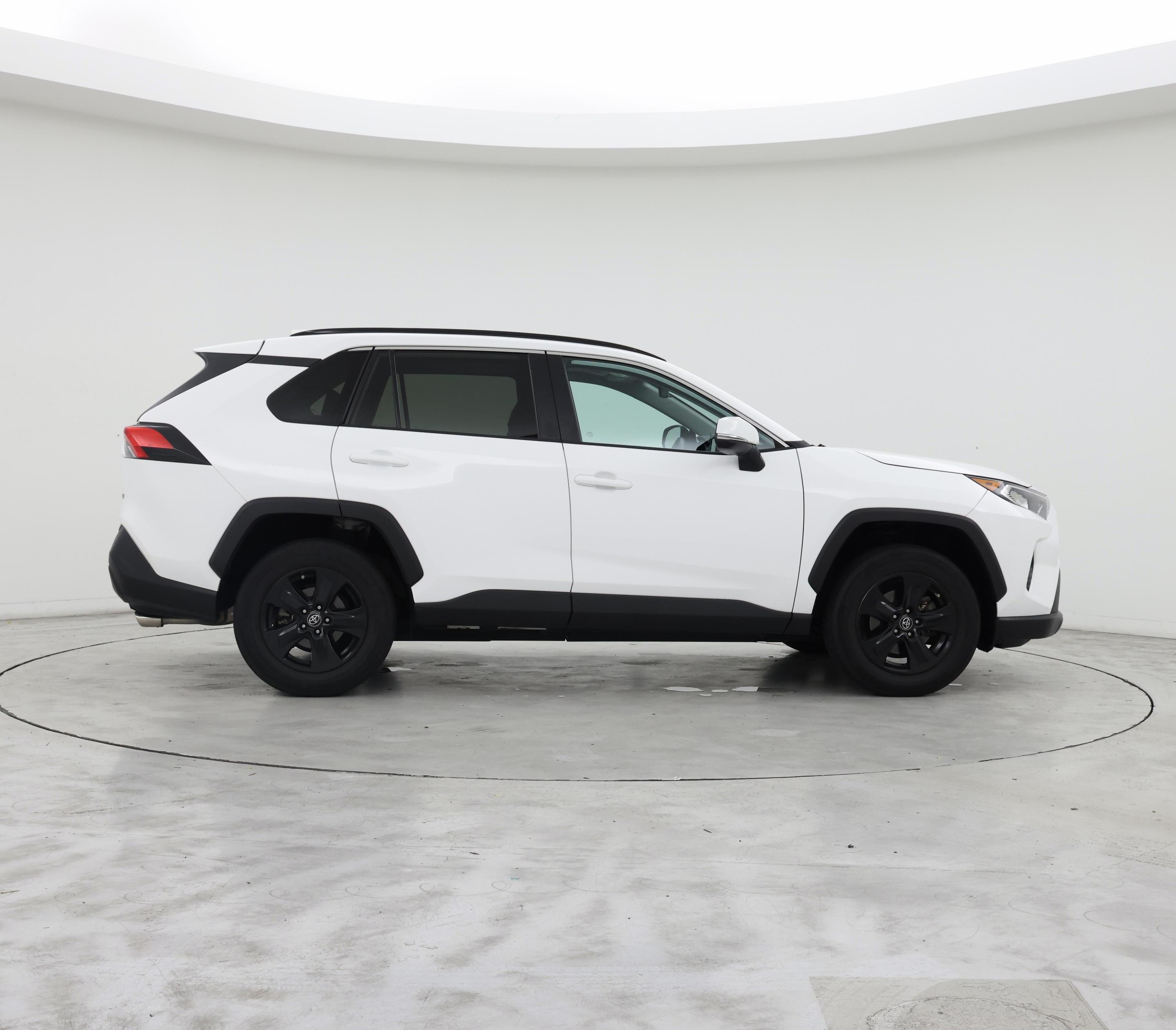 Thumbnail: 2020 Toyota RAV4 - 7