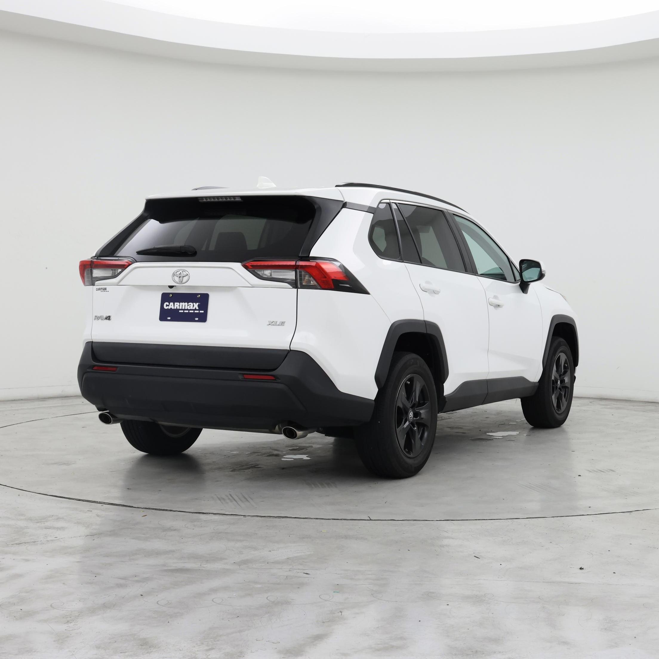 Thumbnail: 2020 Toyota RAV4 - 8