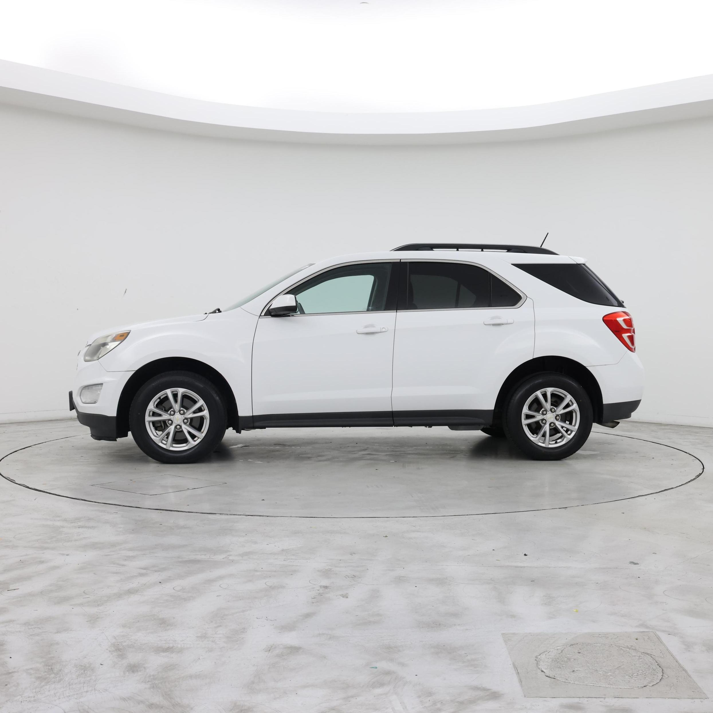 Thumbnail: 2016 Chevrolet Equinox - 3