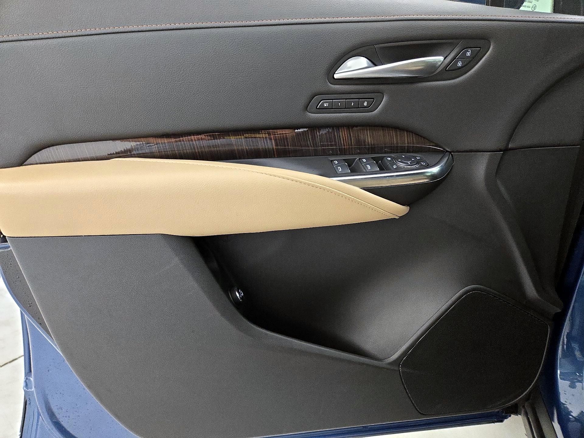 Thumbnail: 2024 Cadillac XT4 - 12