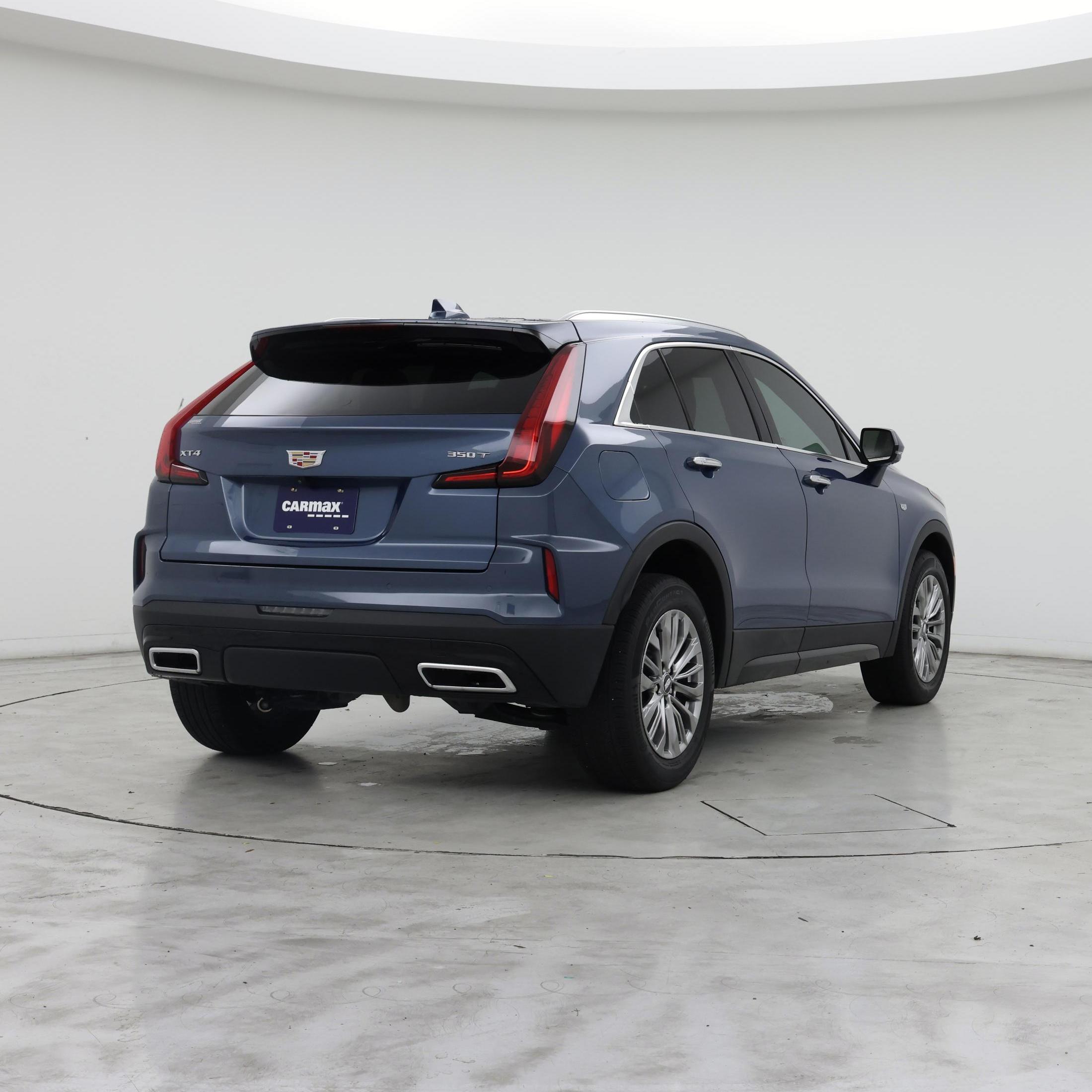 Thumbnail: 2024 Cadillac XT4 - 8