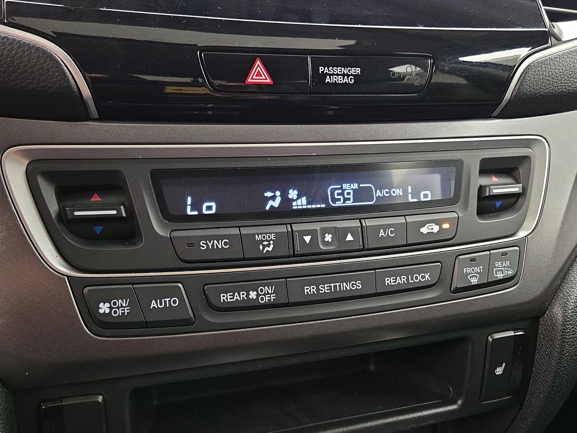 Thumbnail: 2020 Honda Pilot - 16