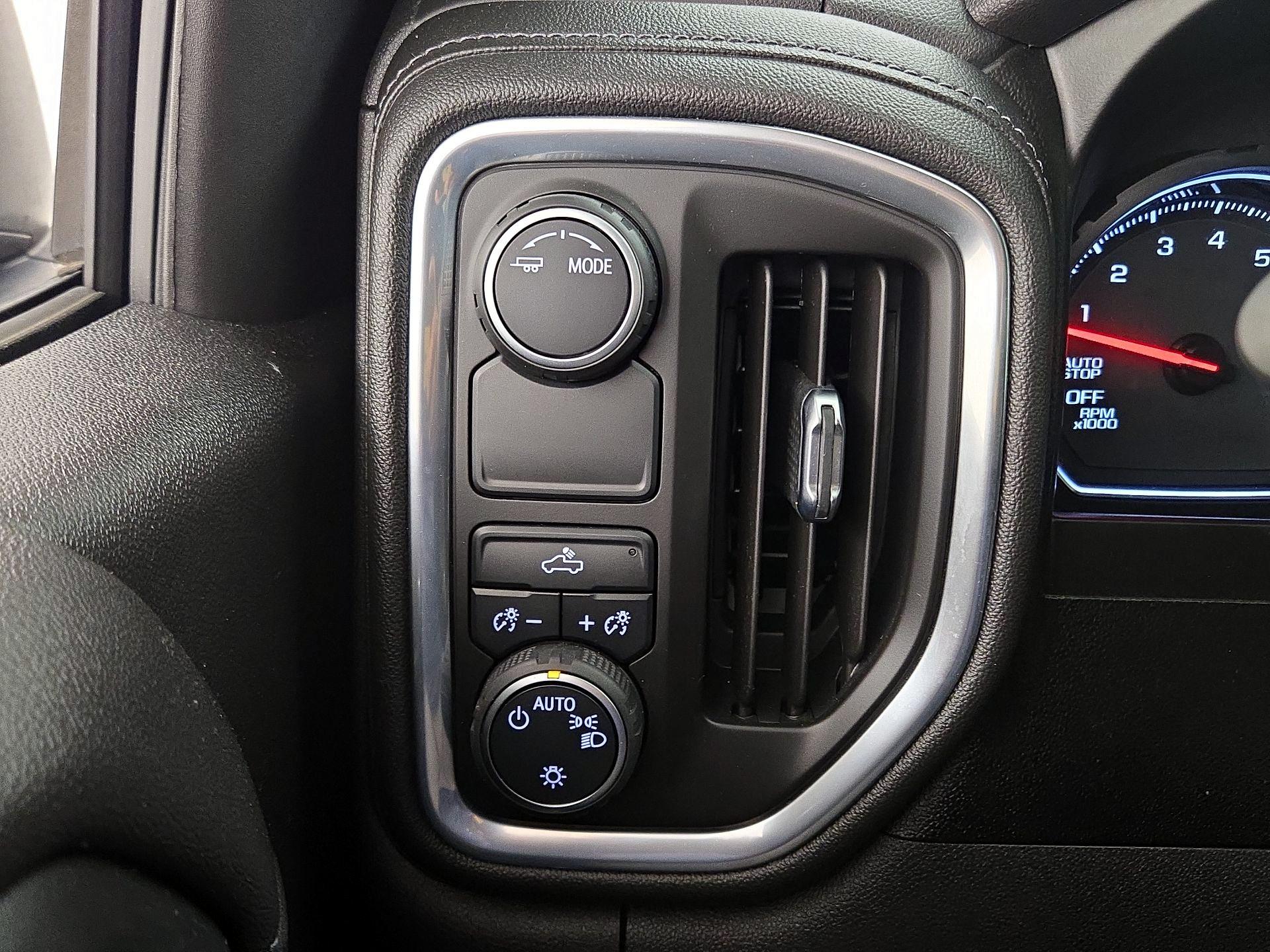 Thumbnail: 2021 Chevrolet Silverado 1500 - 13