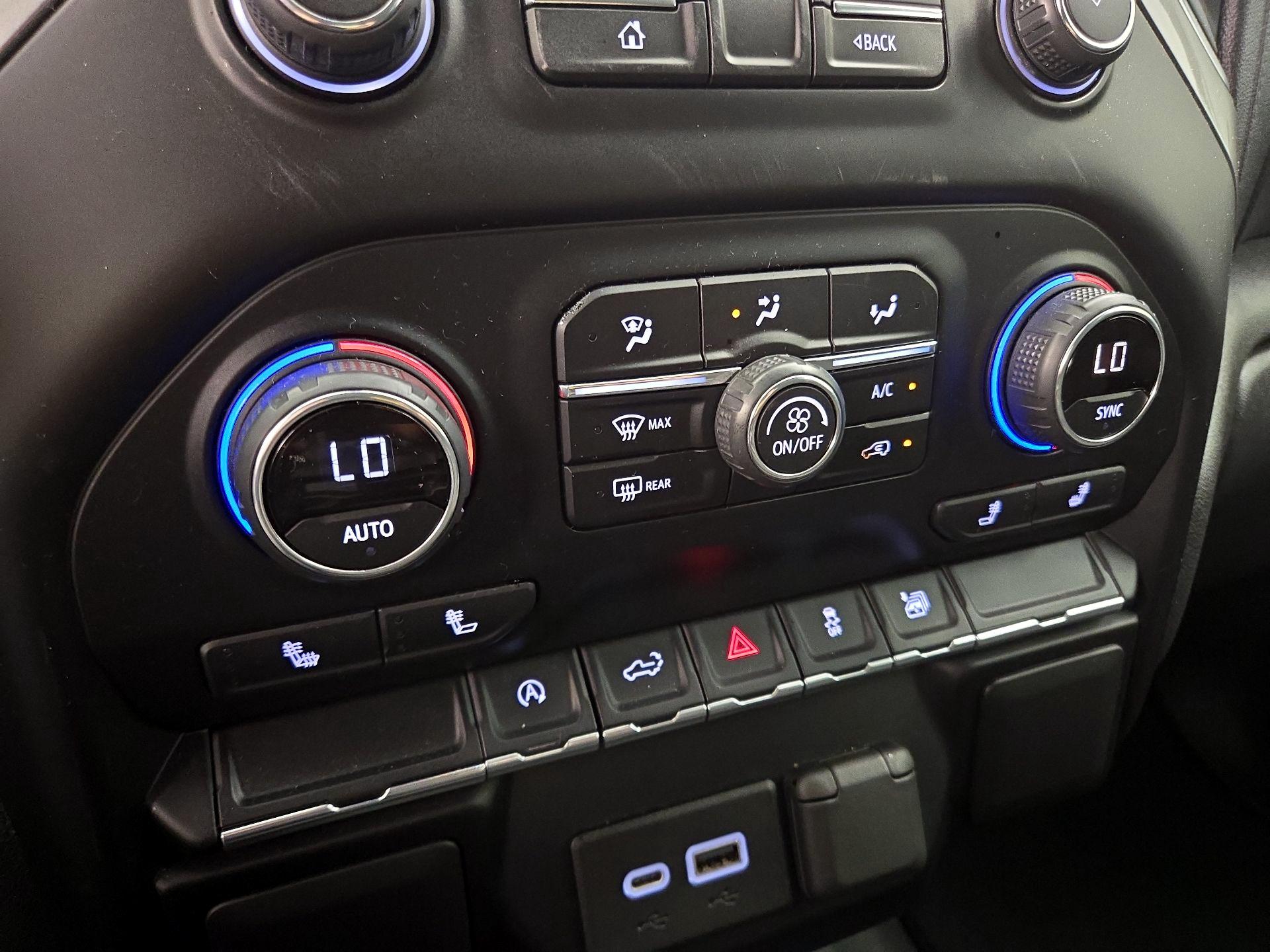 Thumbnail: 2021 Chevrolet Silverado 1500 - 16