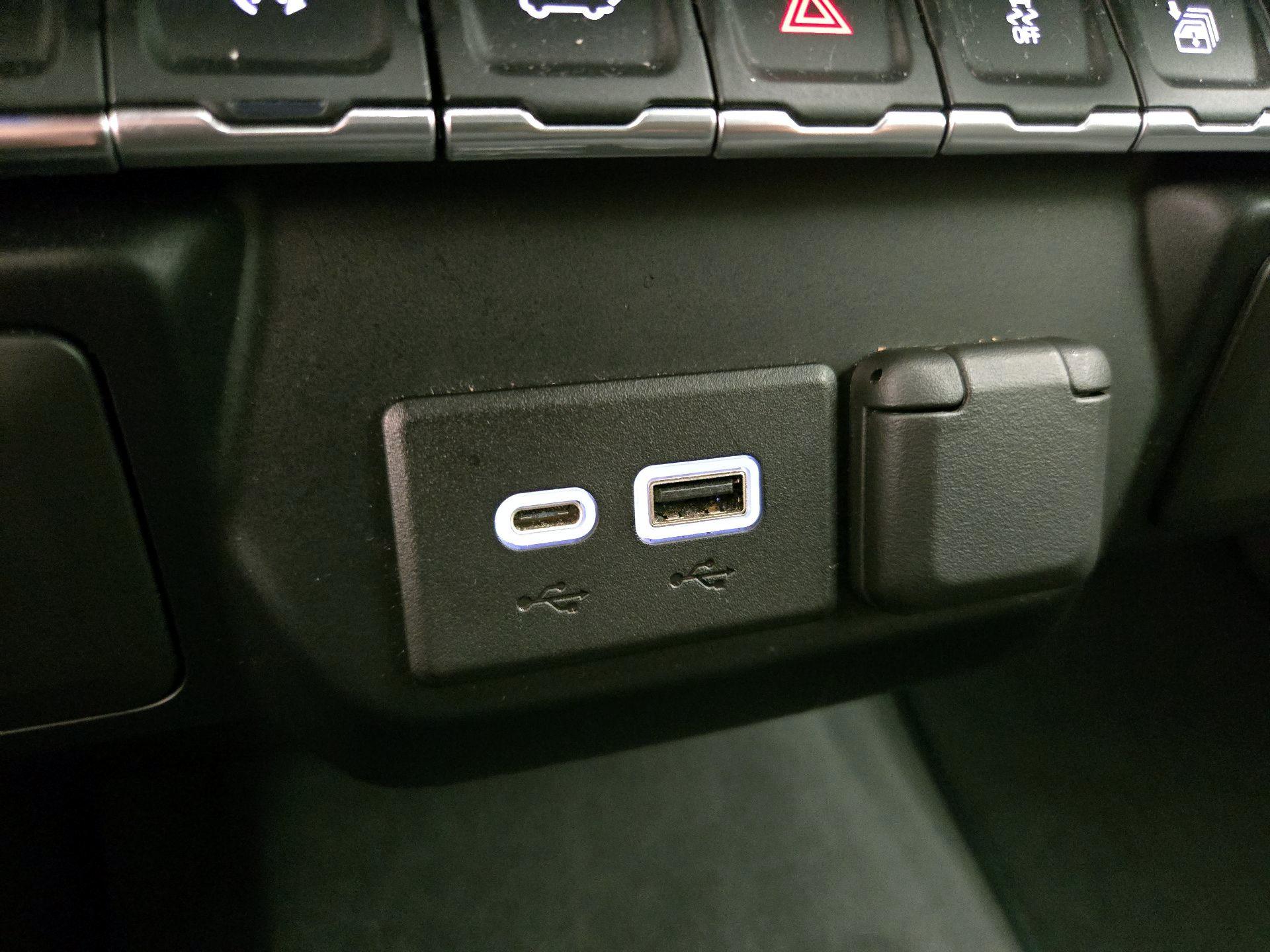 Thumbnail: 2021 Chevrolet Silverado 1500 - 18