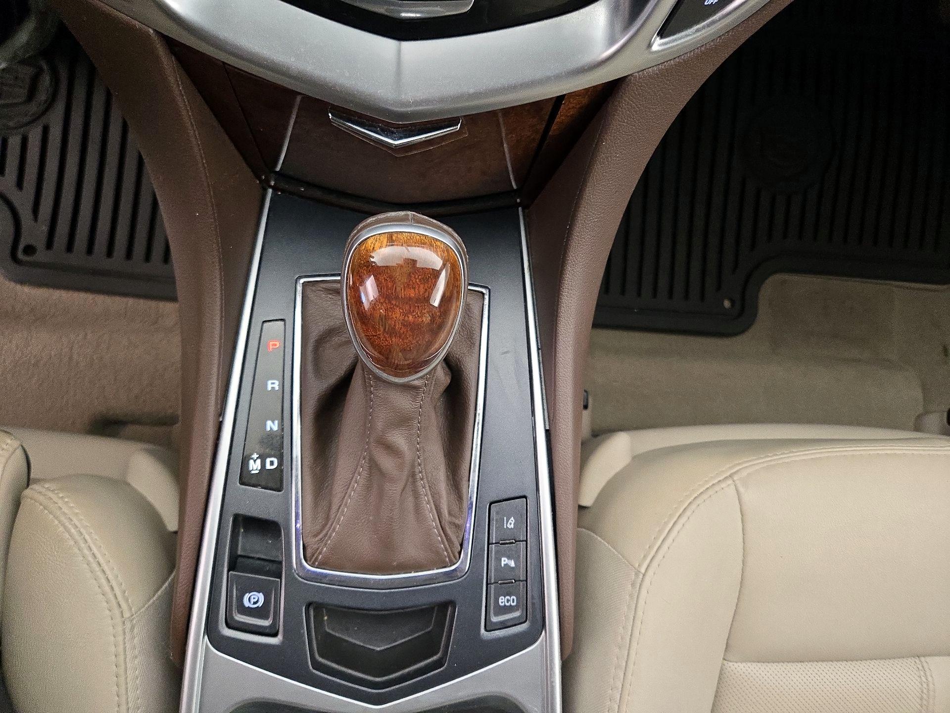 Thumbnail: 2016 Cadillac SRX - 18