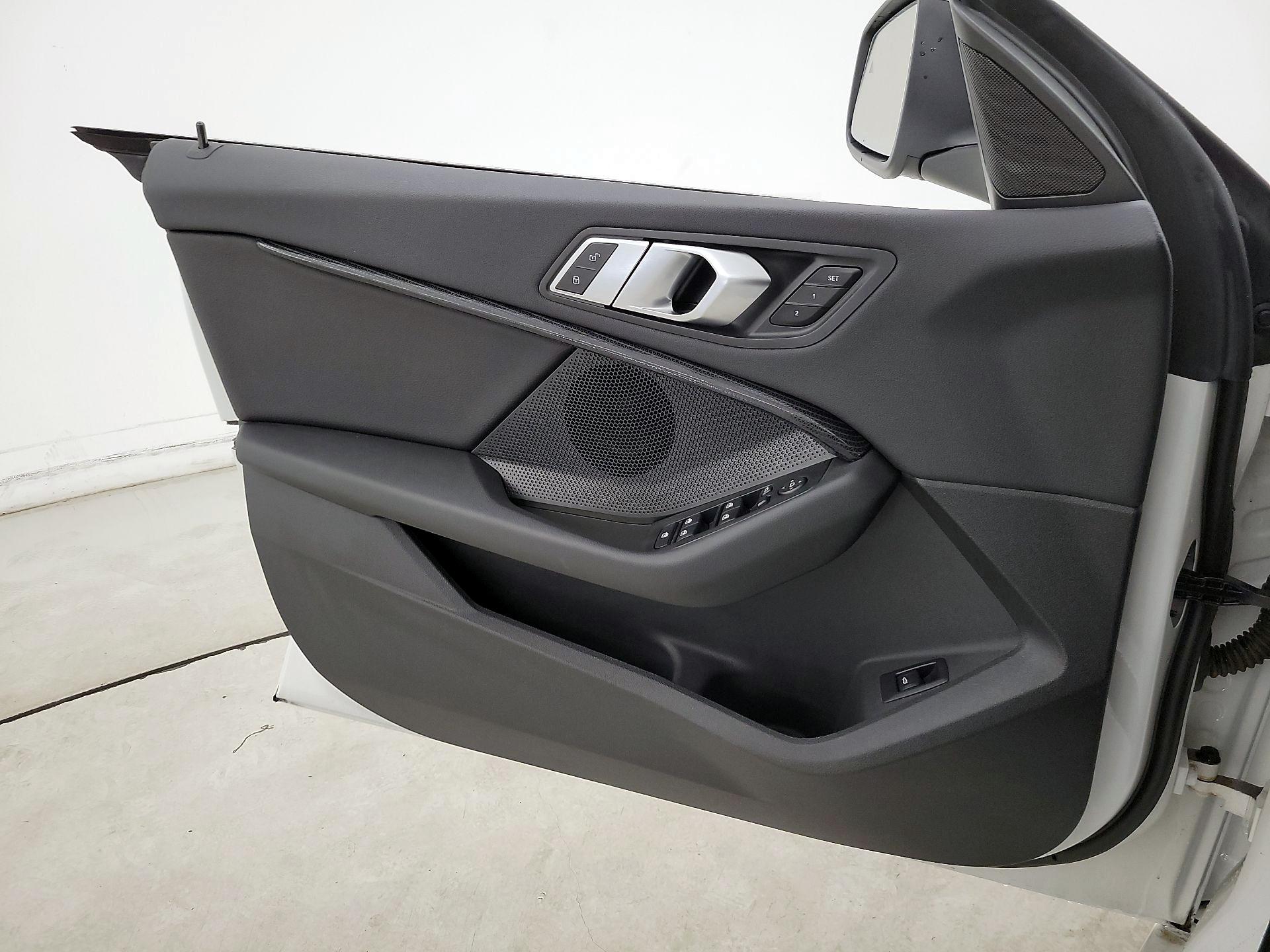 Thumbnail: 2022 BMW 2 Series - 12