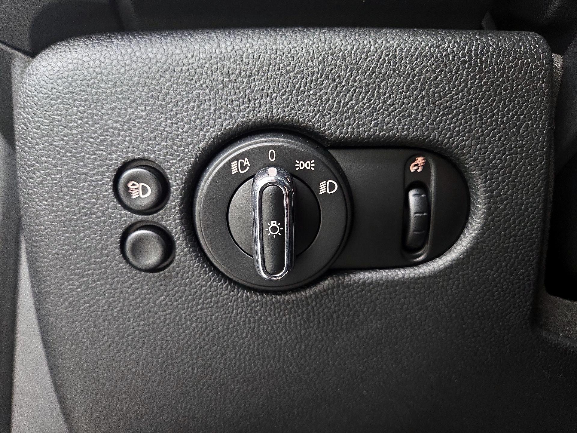 Thumbnail: 2023 MINI Cooper Hardtop - 13