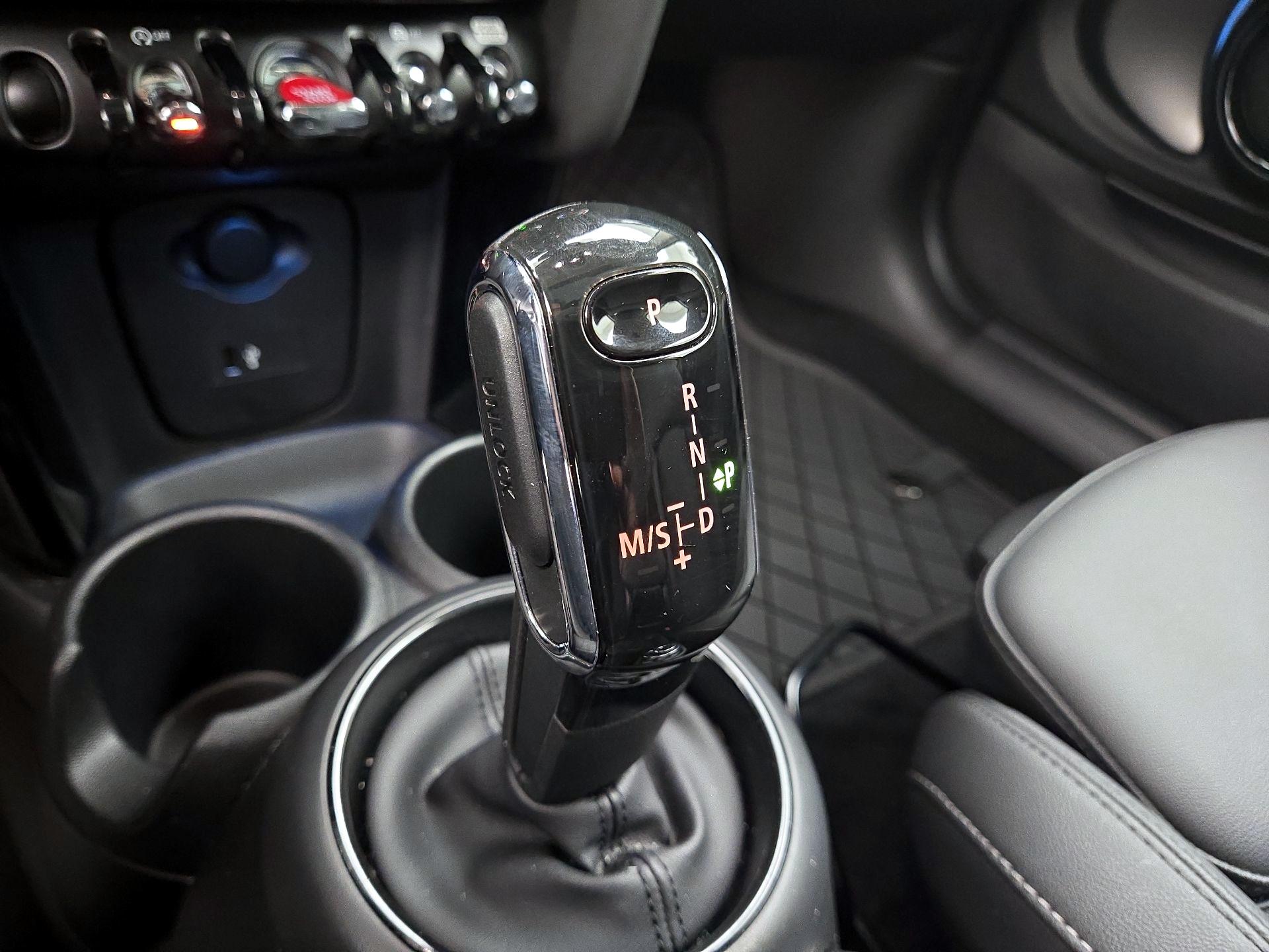 Thumbnail: 2023 MINI Cooper Hardtop - 18