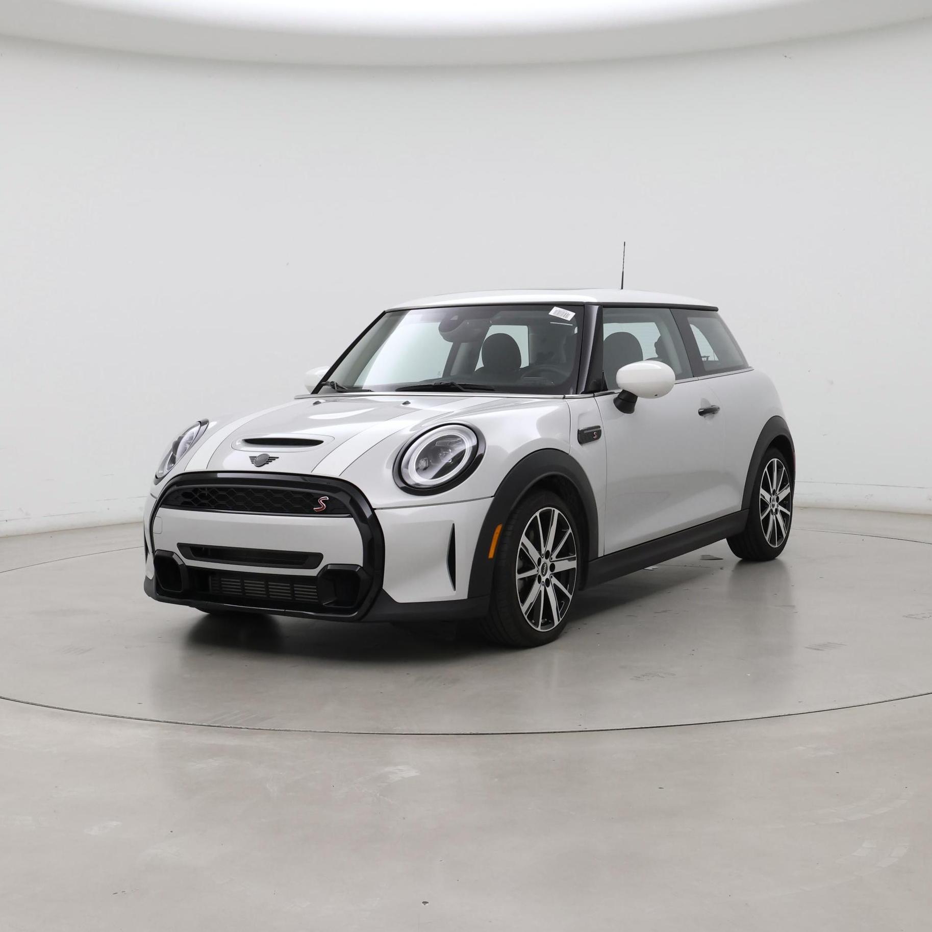 Thumbnail: 2023 MINI Cooper Hardtop - 4
