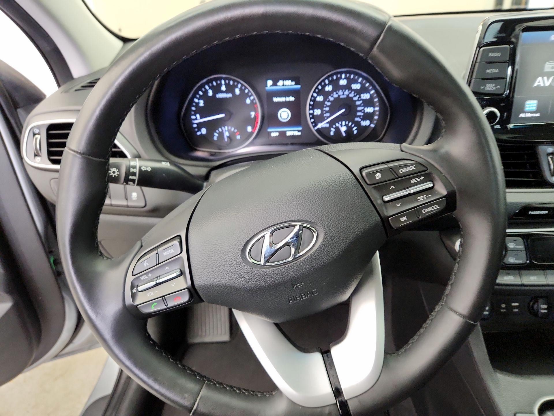 Thumbnail: 2020 Hyundai Elantra - 10