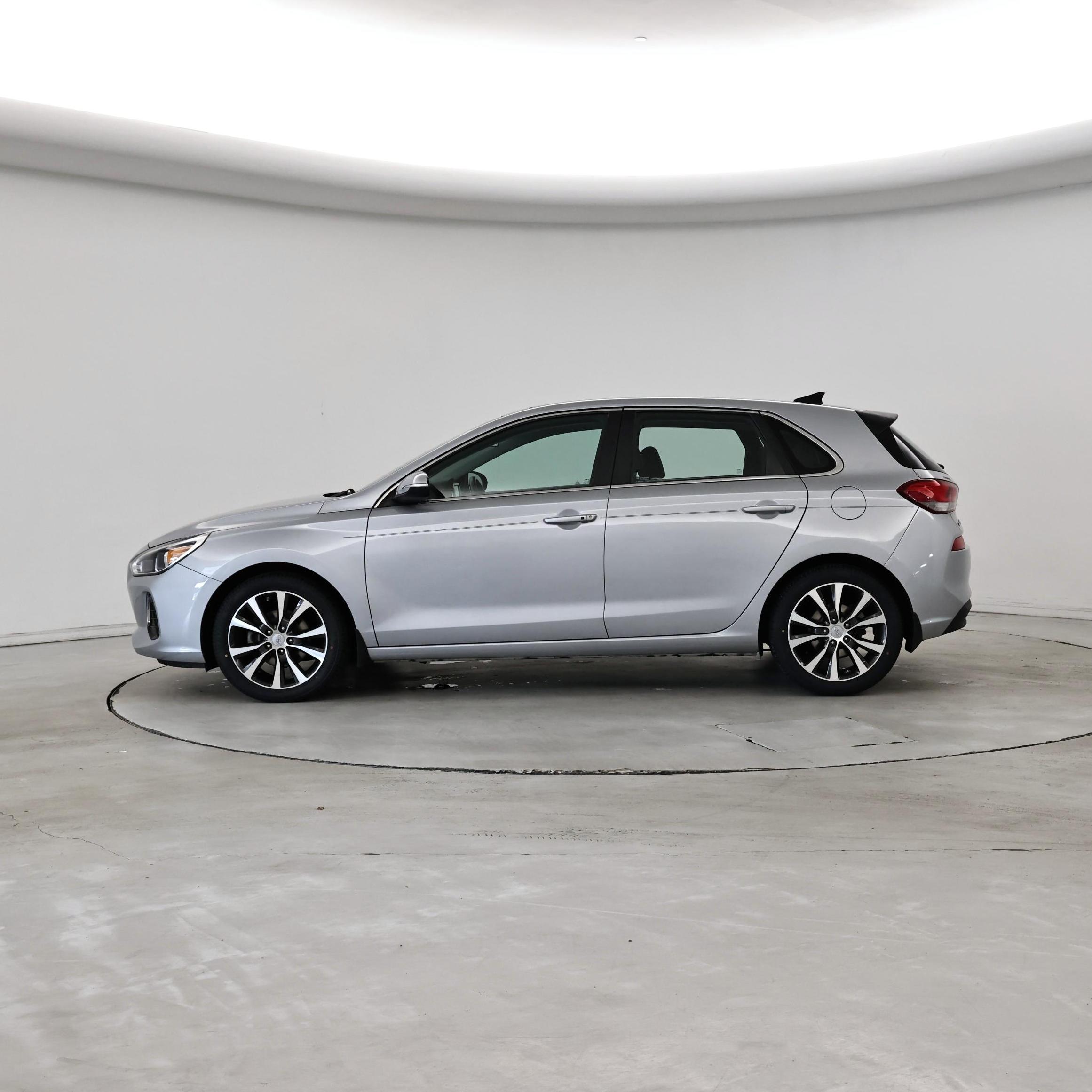 Thumbnail: 2020 Hyundai Elantra - 3
