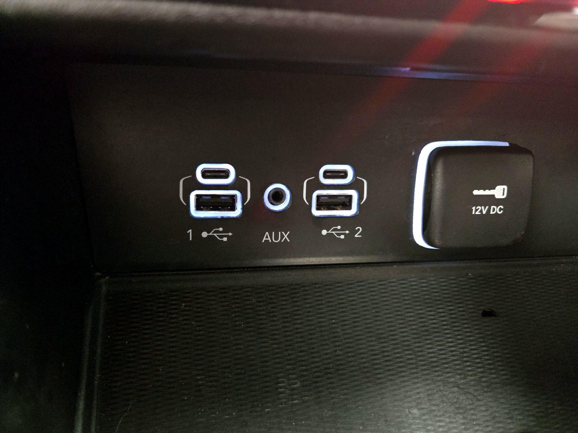 Thumbnail: 2023 Jeep Grand Cherokee - 18