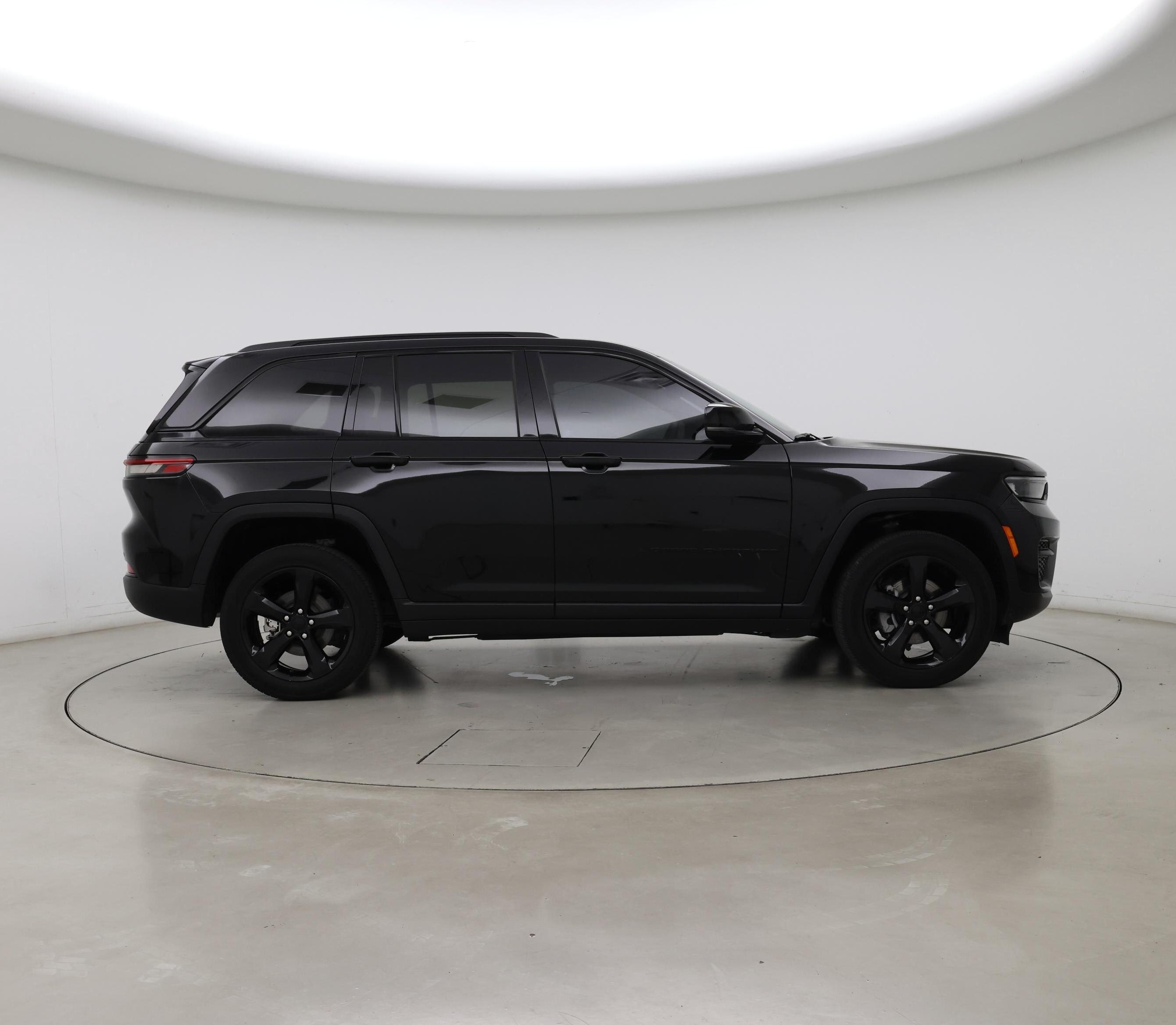 Thumbnail: 2023 Jeep Grand Cherokee - 7