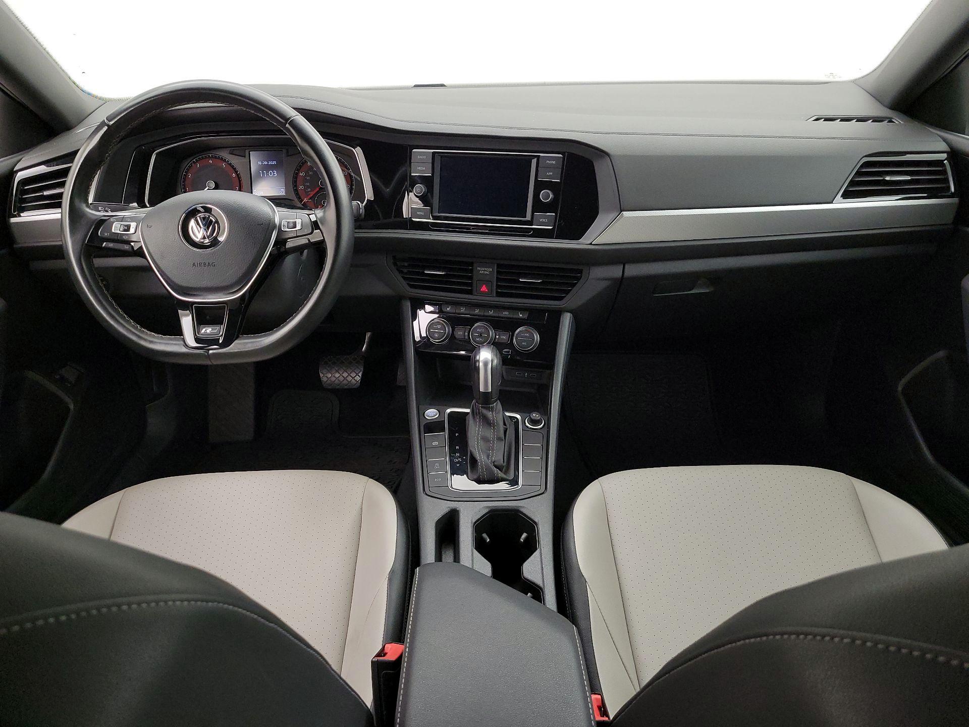 Thumbnail: 2021 Volkswagen Jetta - 9