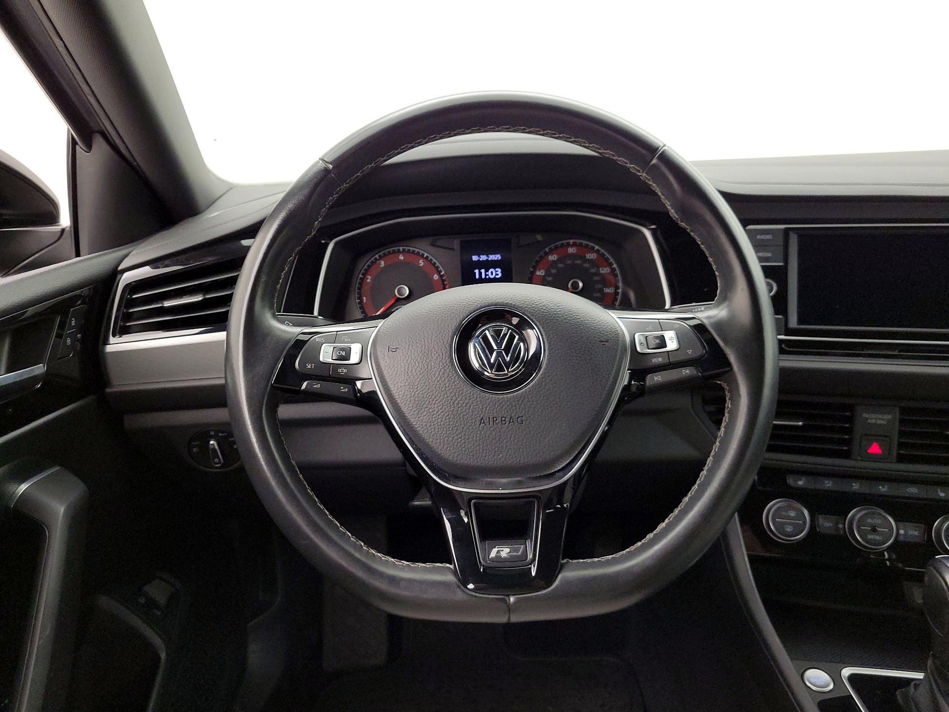 Thumbnail: 2021 Volkswagen Jetta - 10