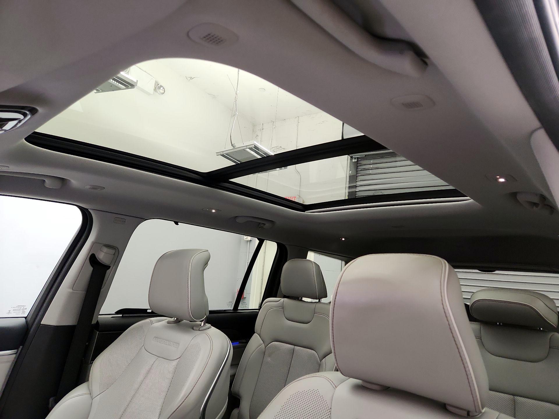 Thumbnail: 2021 Jeep Grand Cherokee L - 20