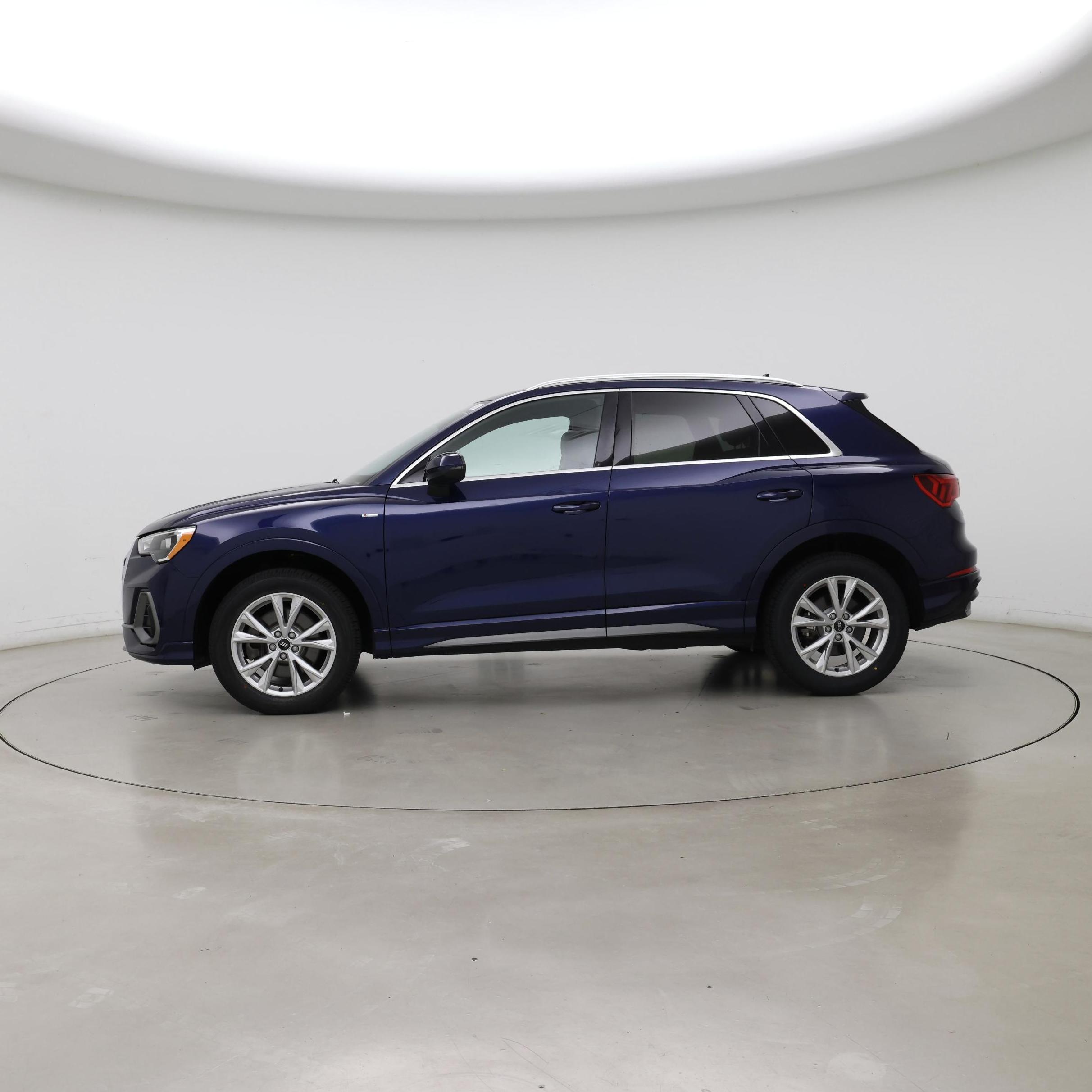 Thumbnail: 2021 Audi Q3 - 3