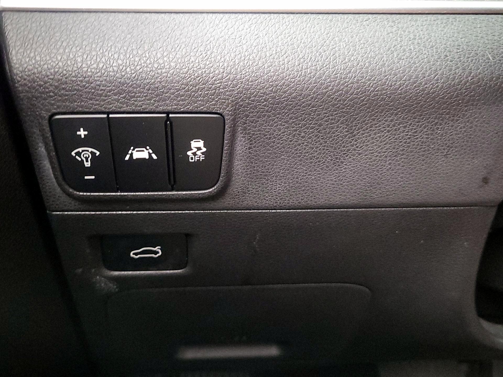 Thumbnail: 2022 Kia K5 - 13