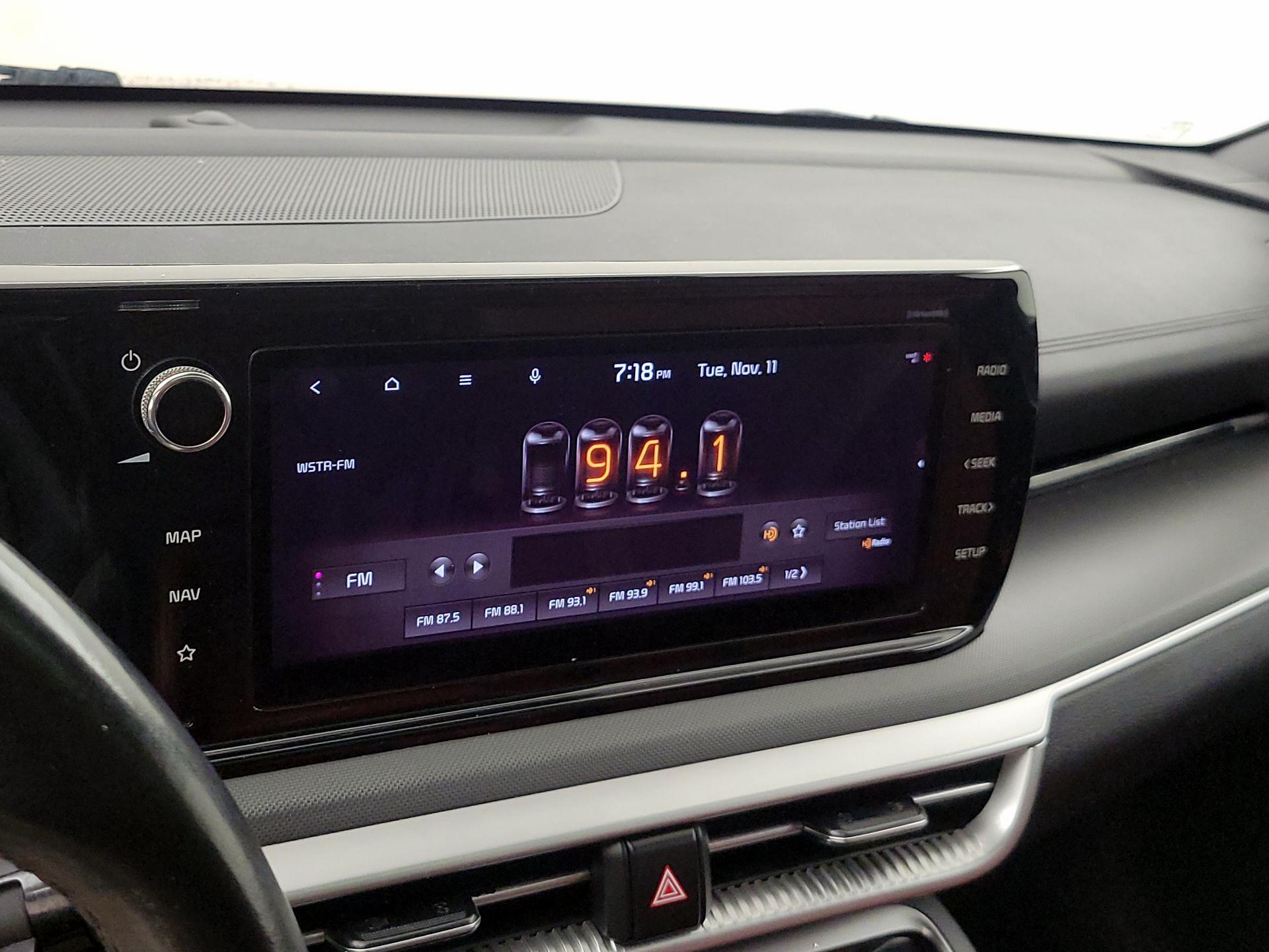 Thumbnail: 2022 Kia K5 - 16