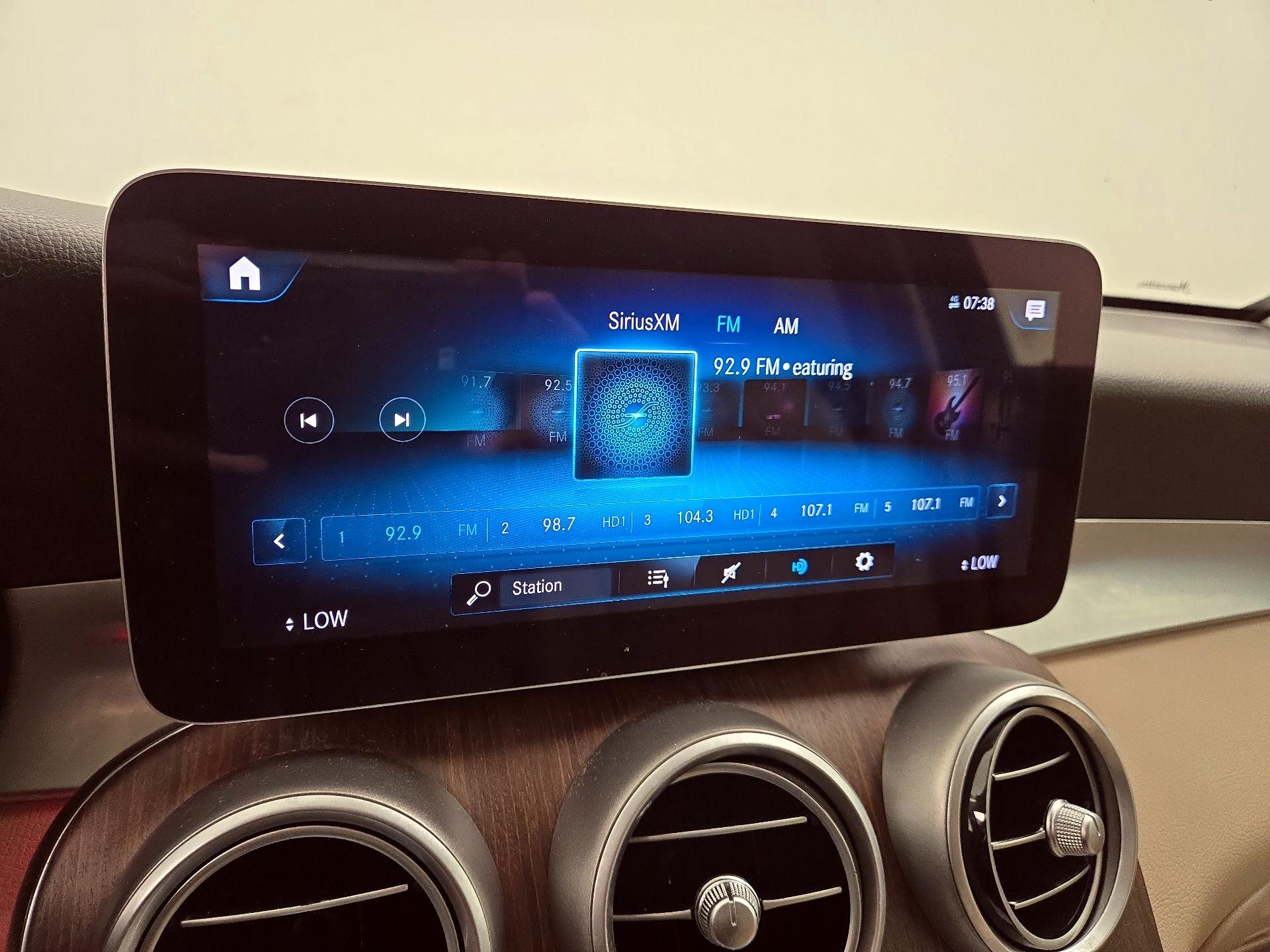 Thumbnail: 2020 Mercedes-Benz GLC - 15