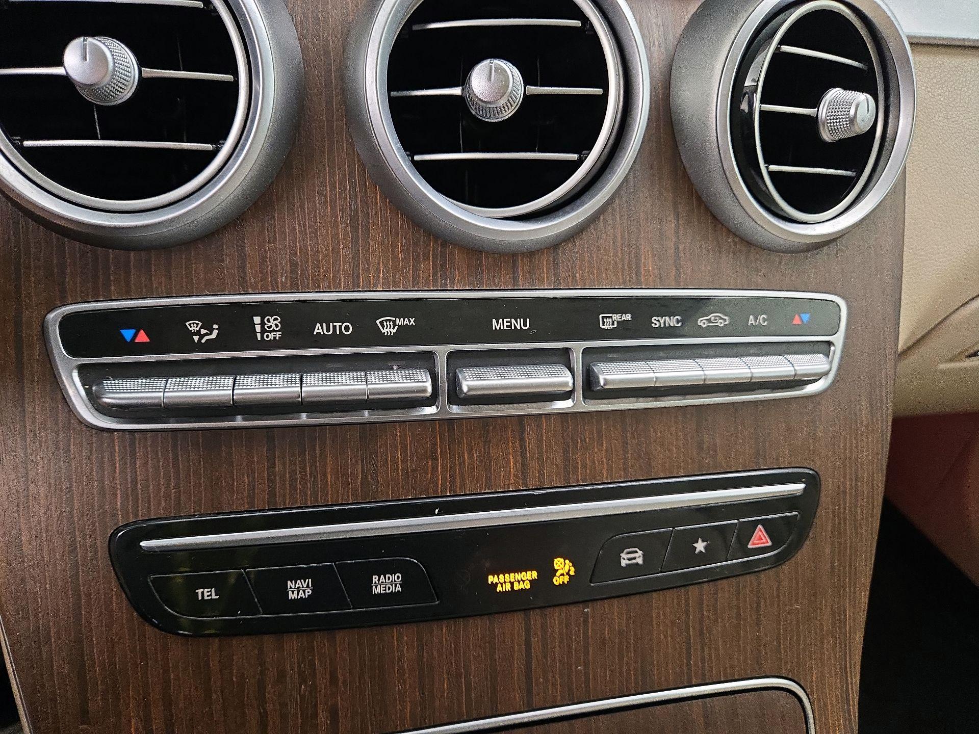 Thumbnail: 2020 Mercedes-Benz GLC - 16