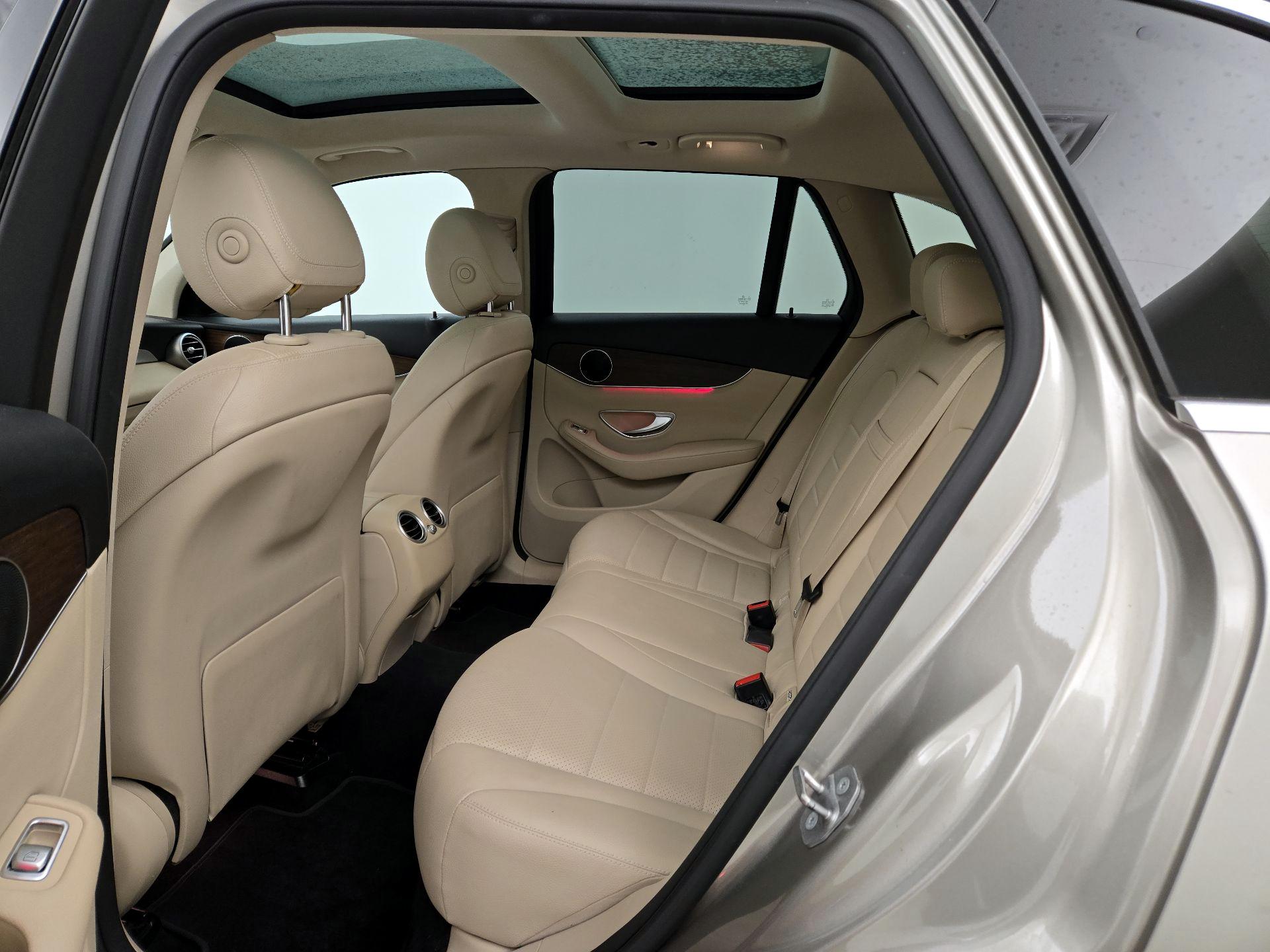 Thumbnail: 2020 Mercedes-Benz GLC - 20