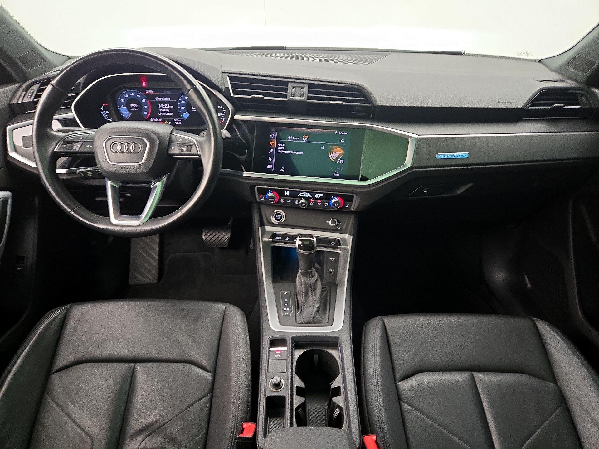 Thumbnail: 2021 Audi Q3 - 9