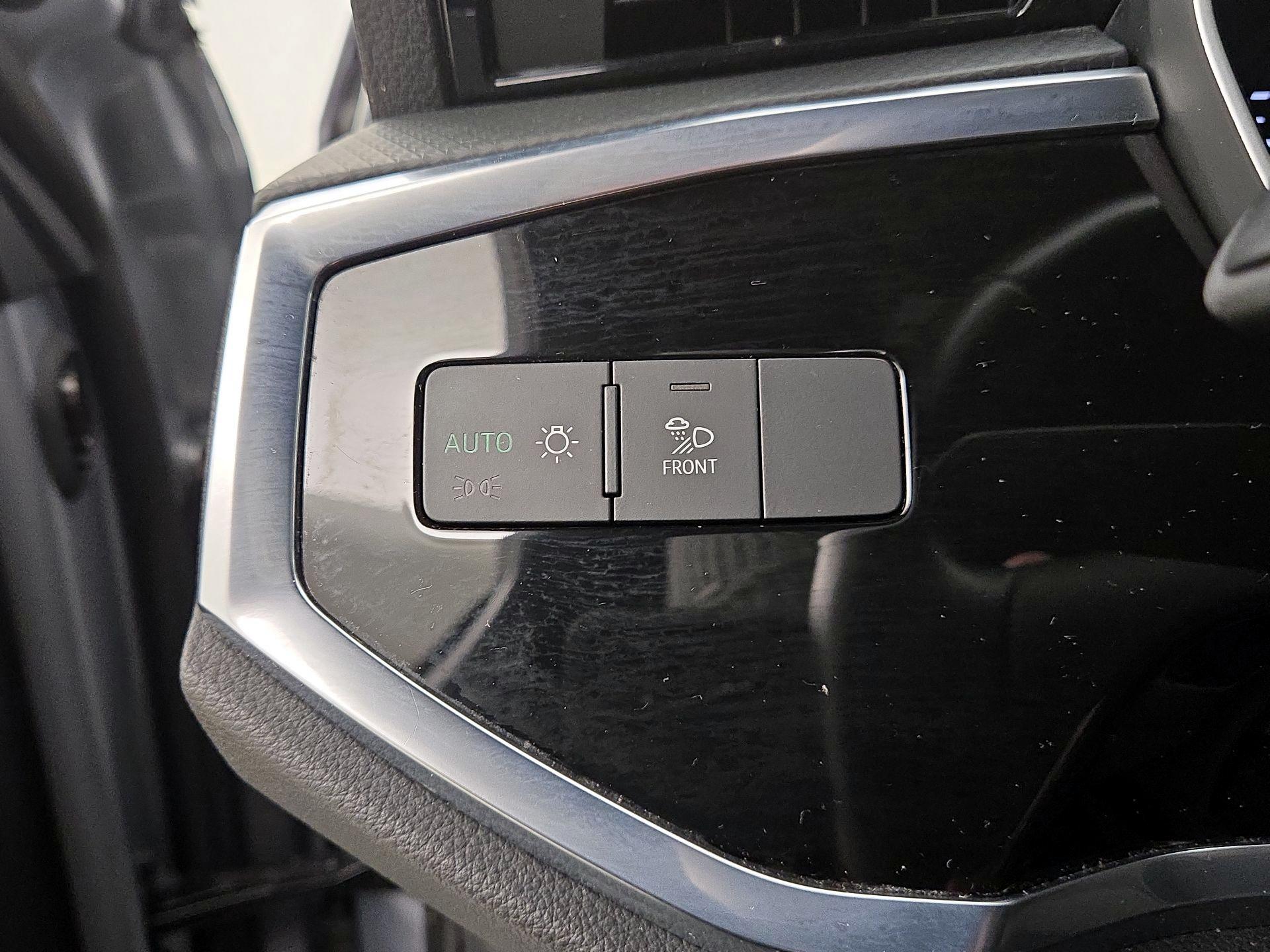 Thumbnail: 2021 Audi Q3 - 13