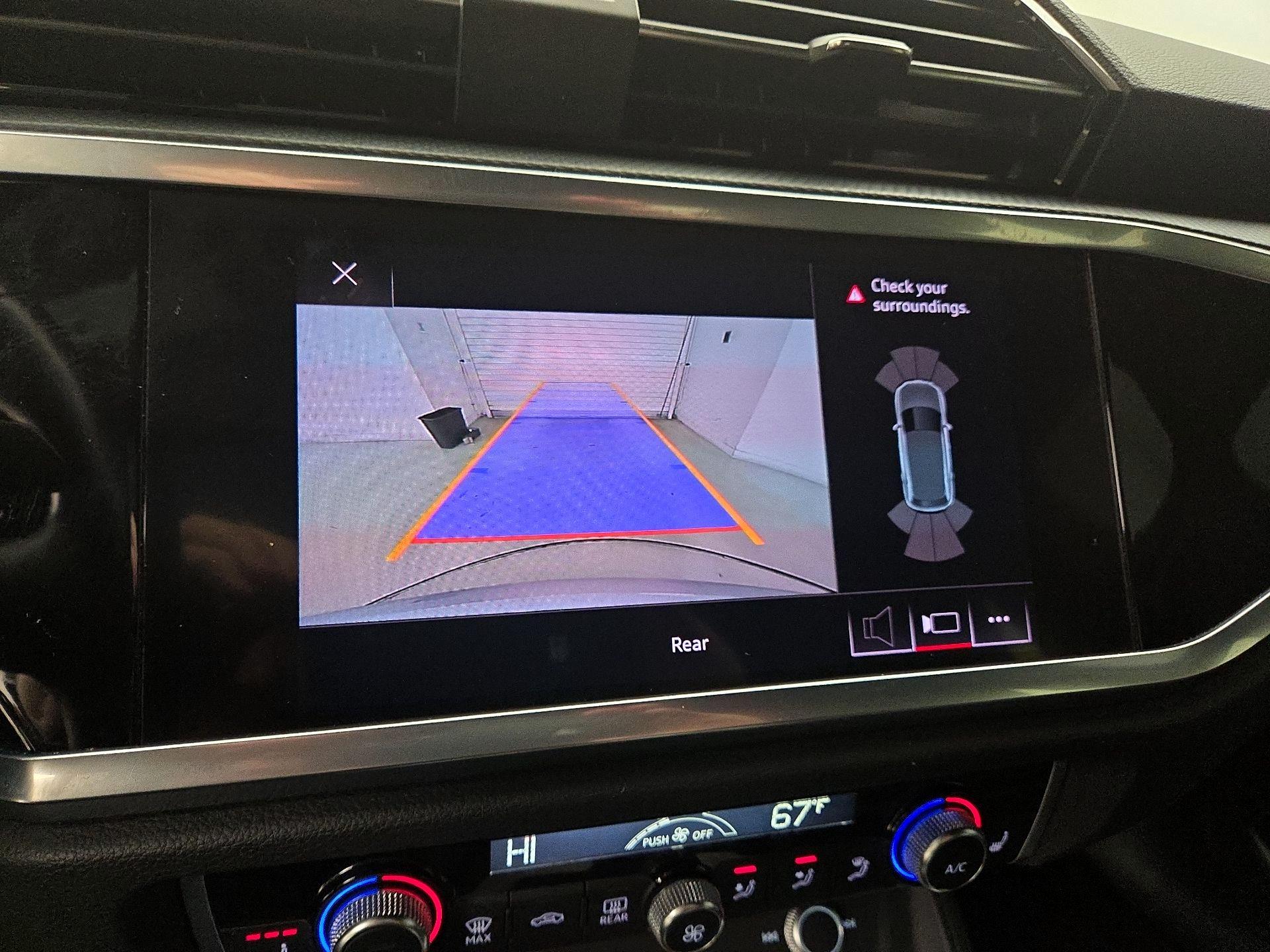 Thumbnail: 2021 Audi Q3 - 14