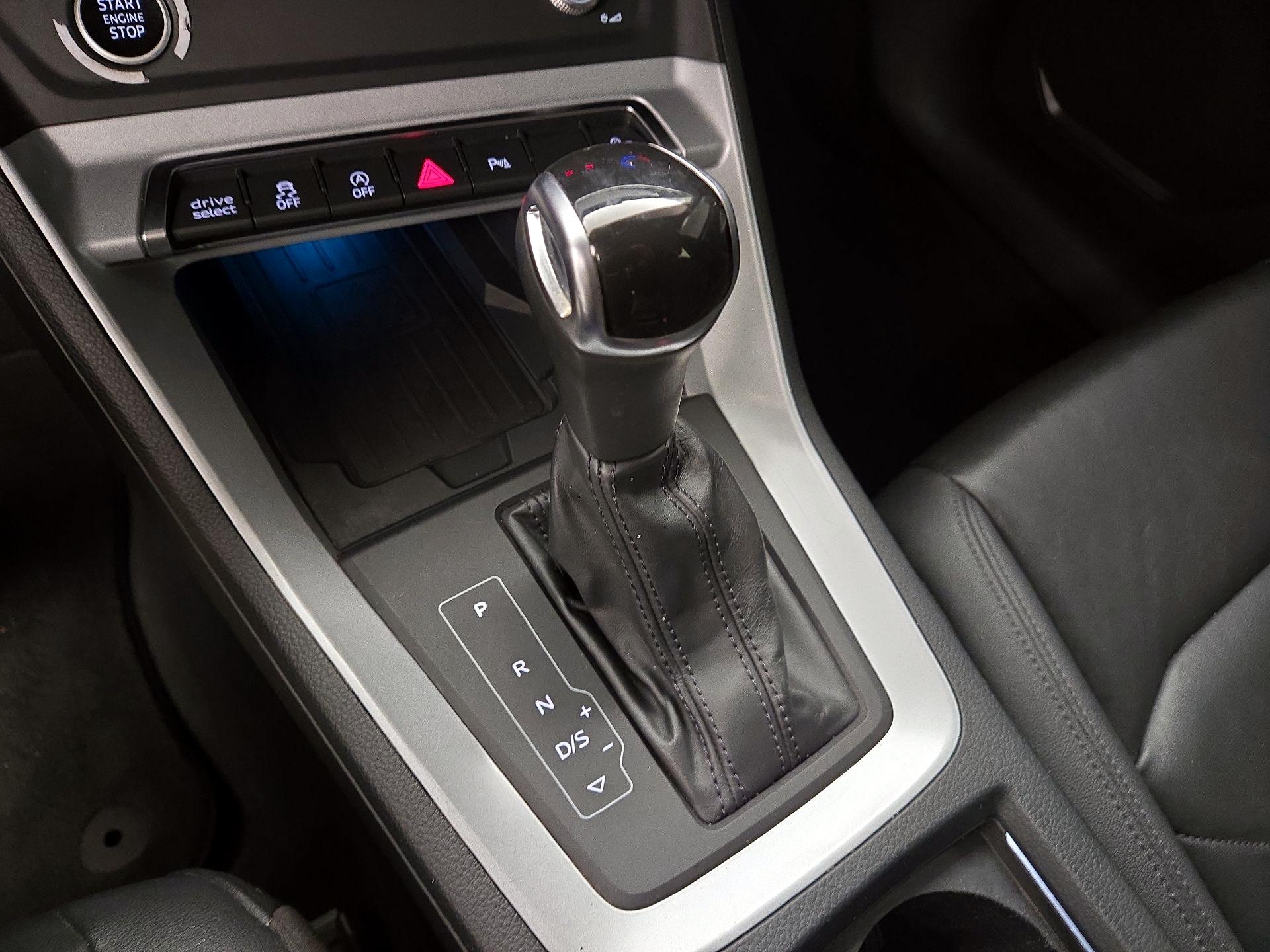 Thumbnail: 2021 Audi Q3 - 17