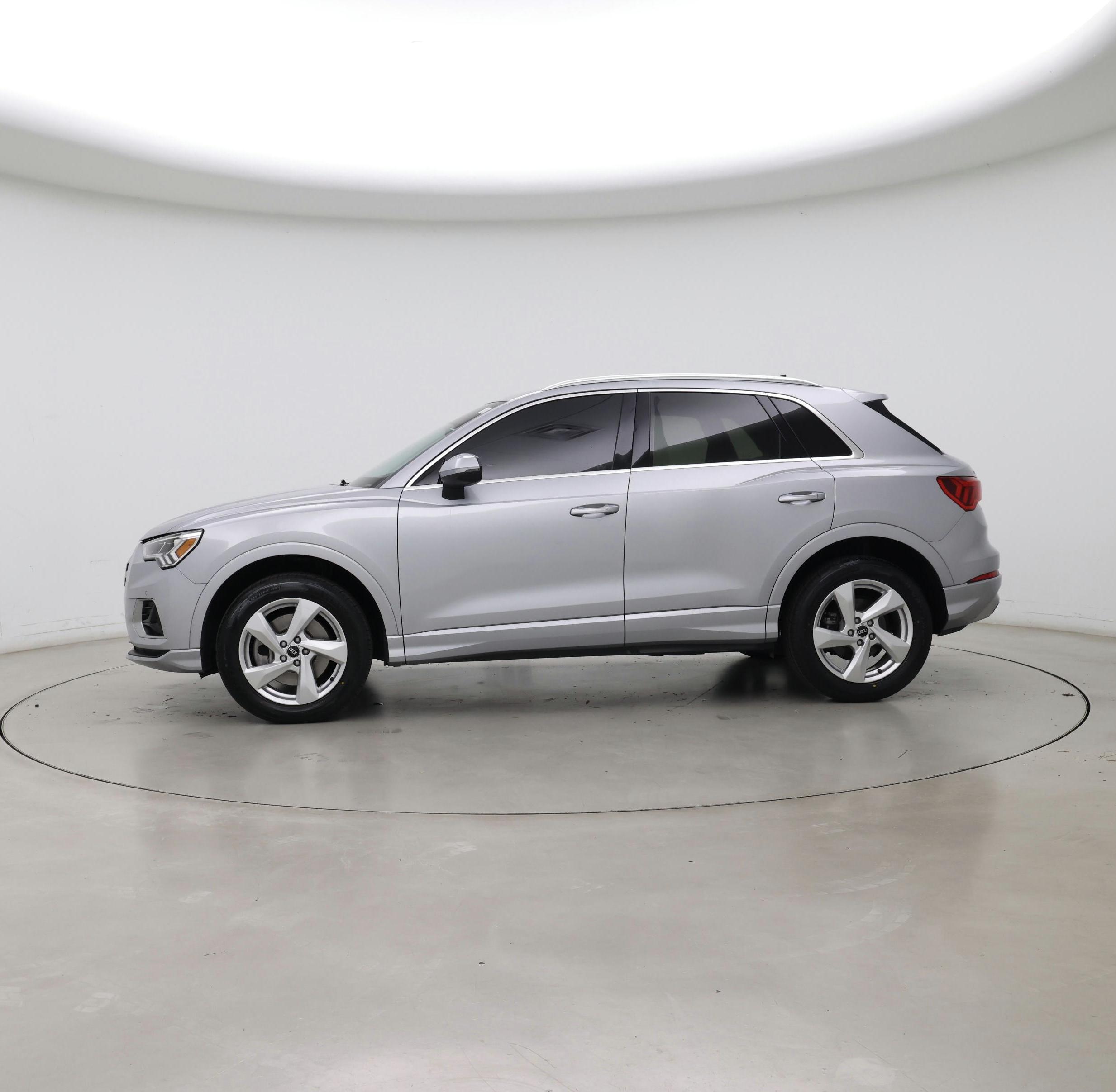 Thumbnail: 2021 Audi Q3 - 3