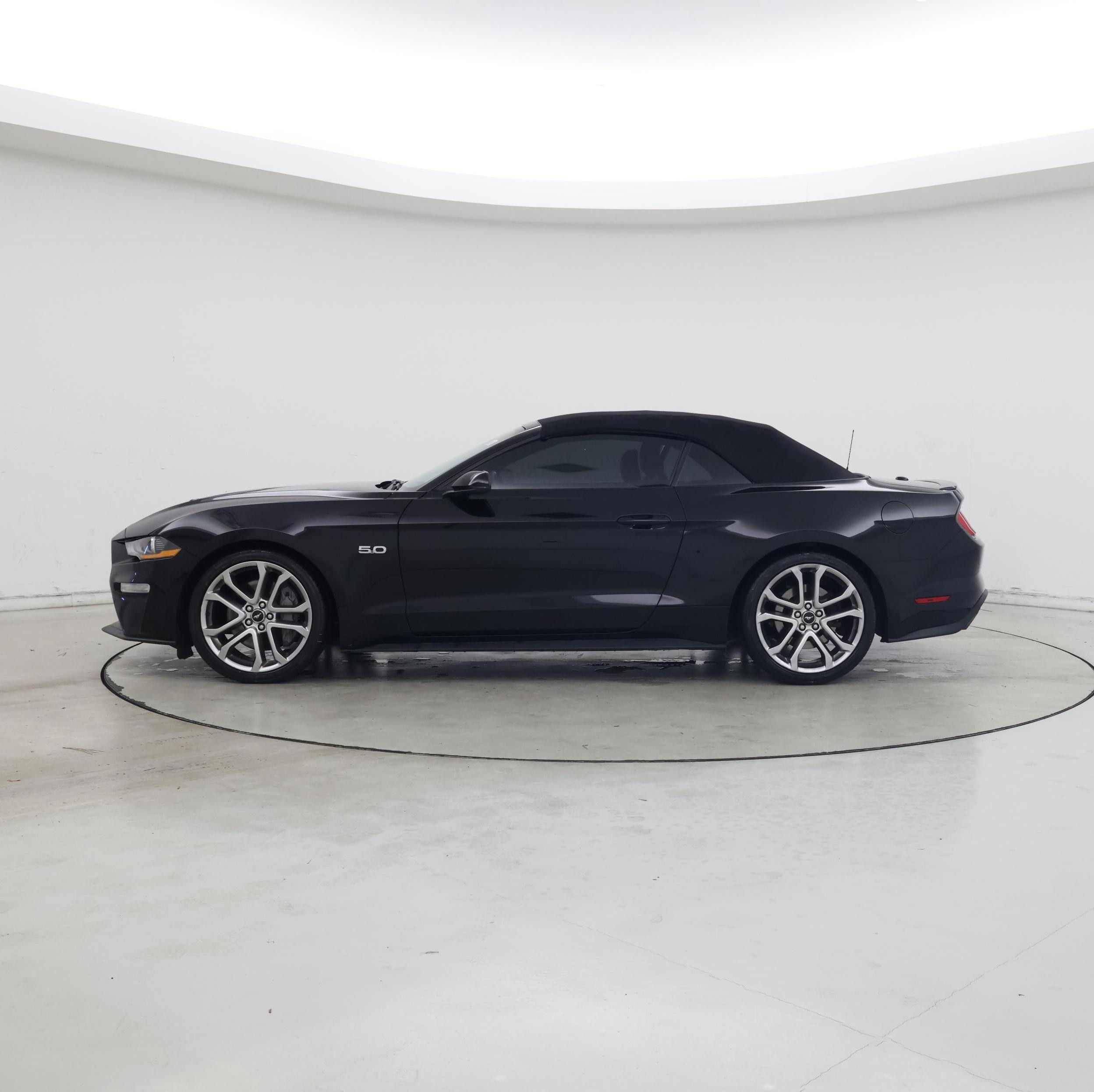 Thumbnail: 2021 Ford Mustang - 3