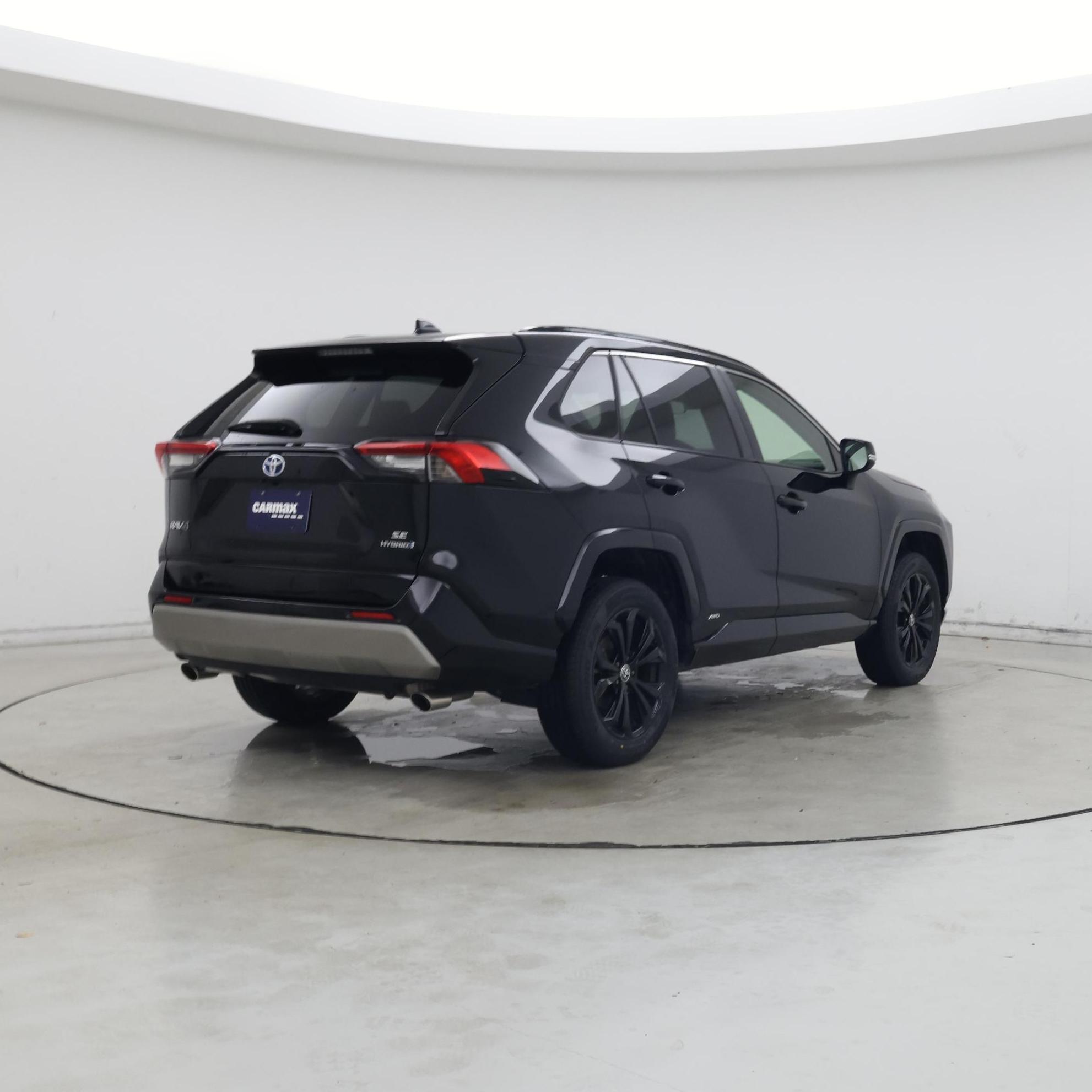 Thumbnail: 2023 Toyota RAV4 - 8